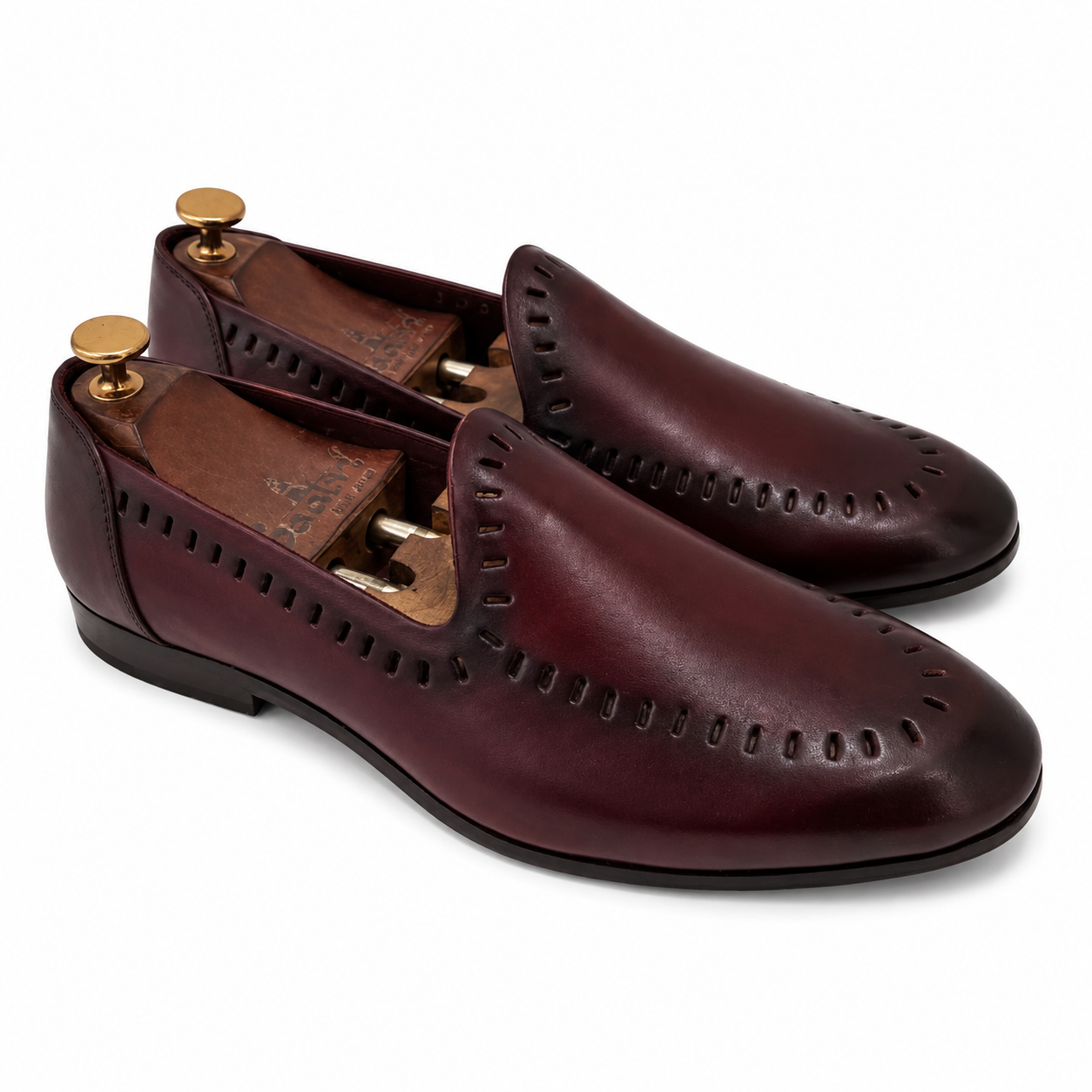 Cut Work Jutti Bordo