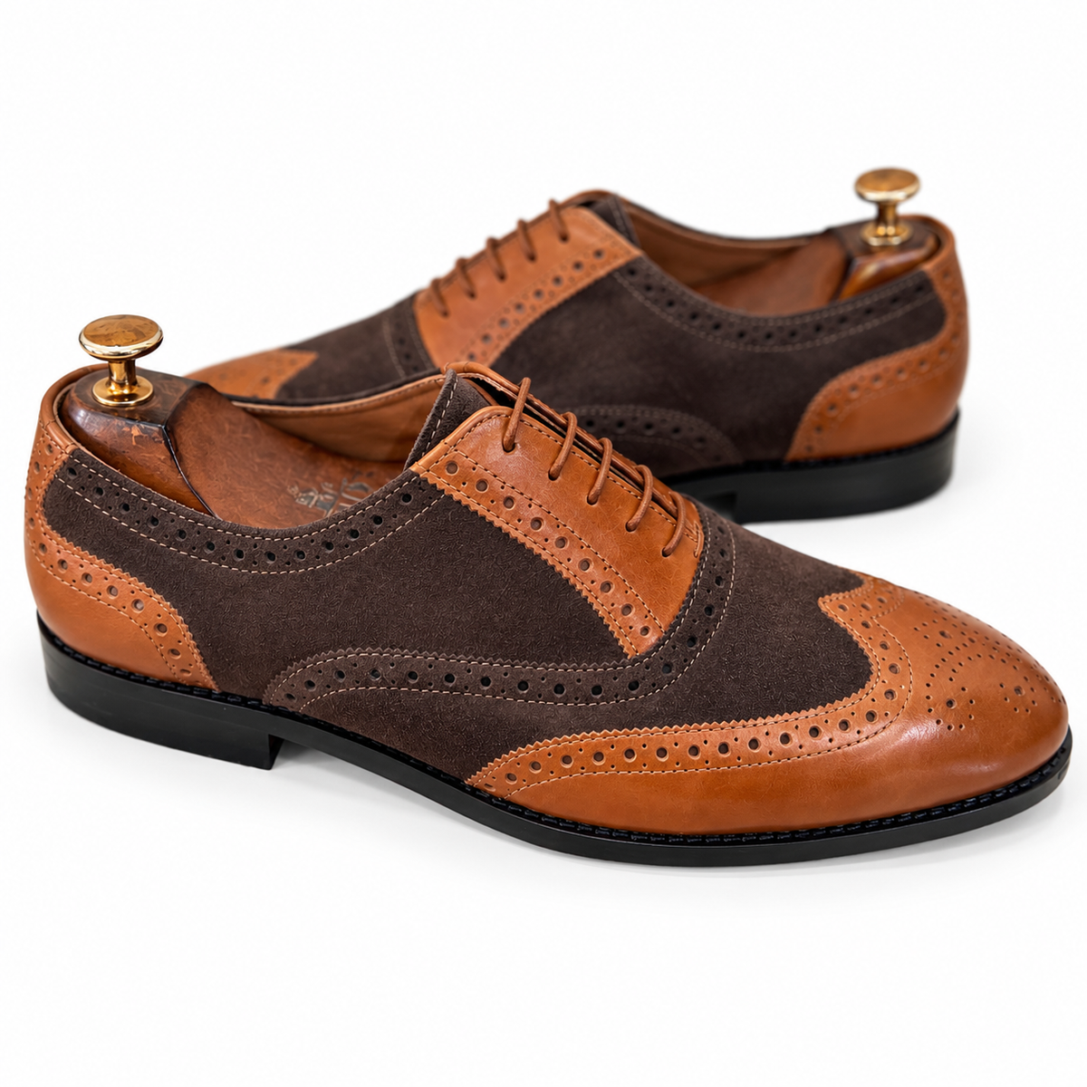 Arden Two-Tone Wingtip Brogue Oxford Shoes