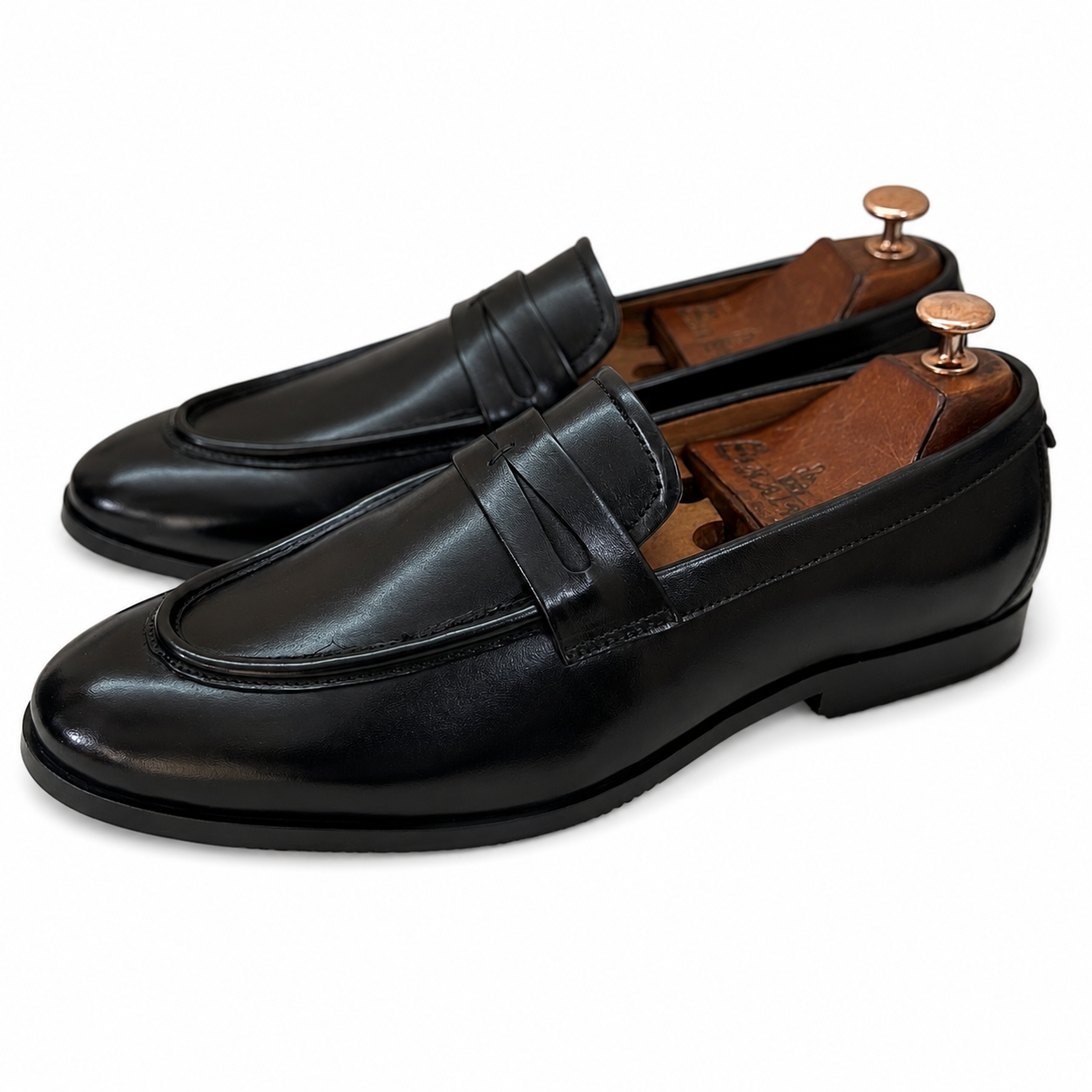 Regent Classic Penny Loafers – Black