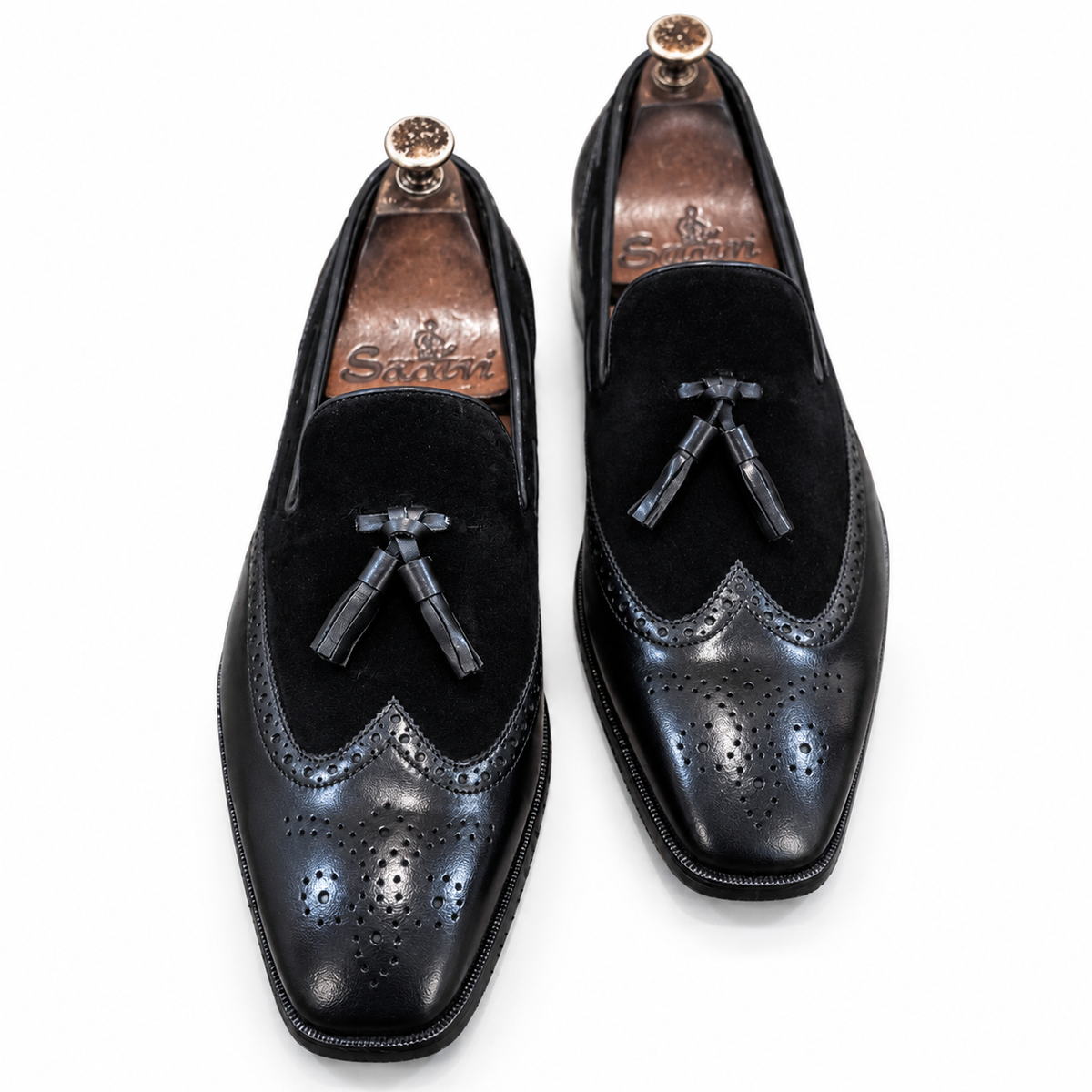 Noir Sovereign Wingtip Tassel Loafers