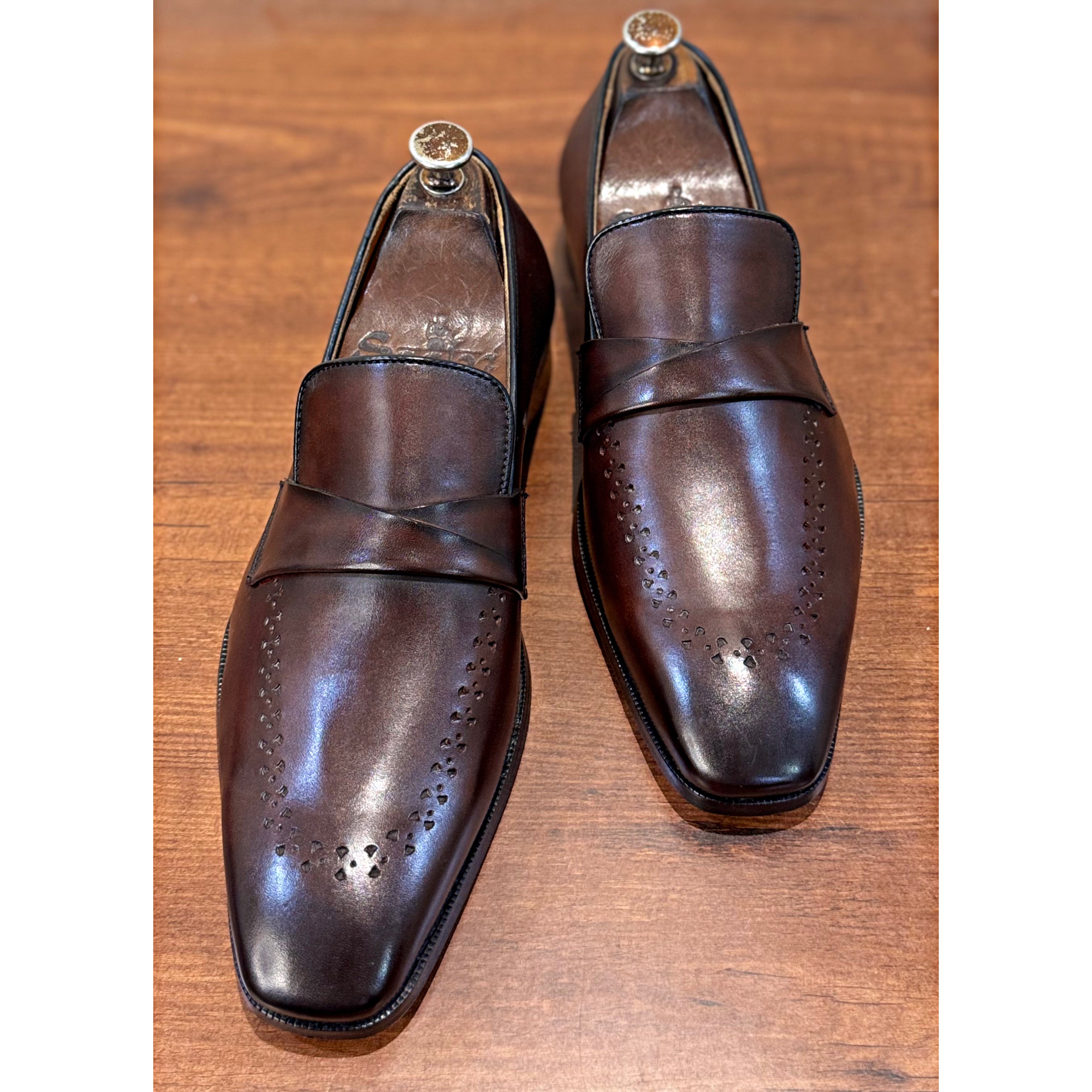 Myron | Brown Hand Patina