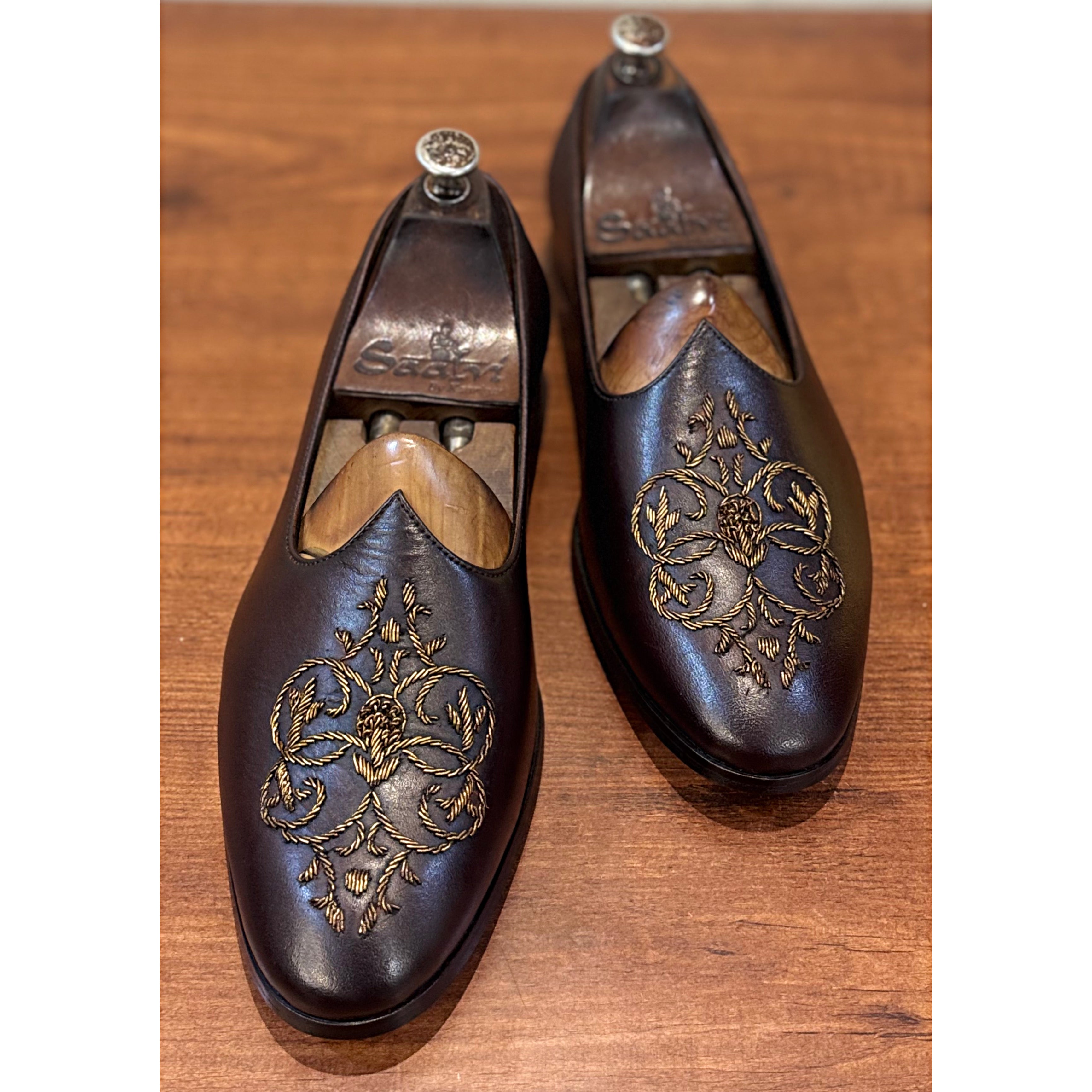 Brown Aura Jalsa Hand Patina