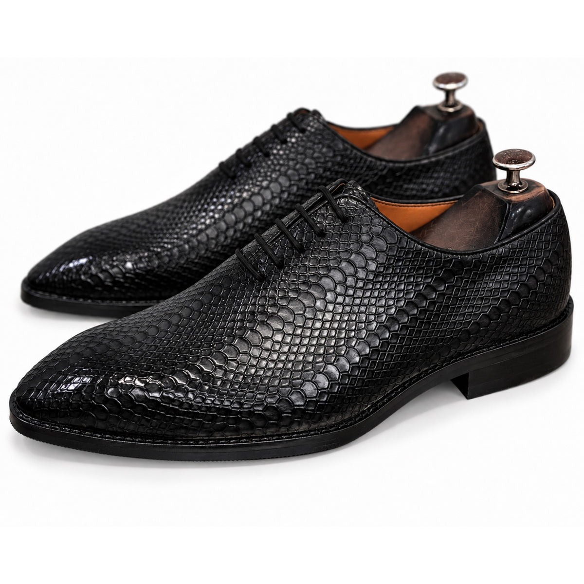 Noir Crocodile-Embossed Oxford Shoes