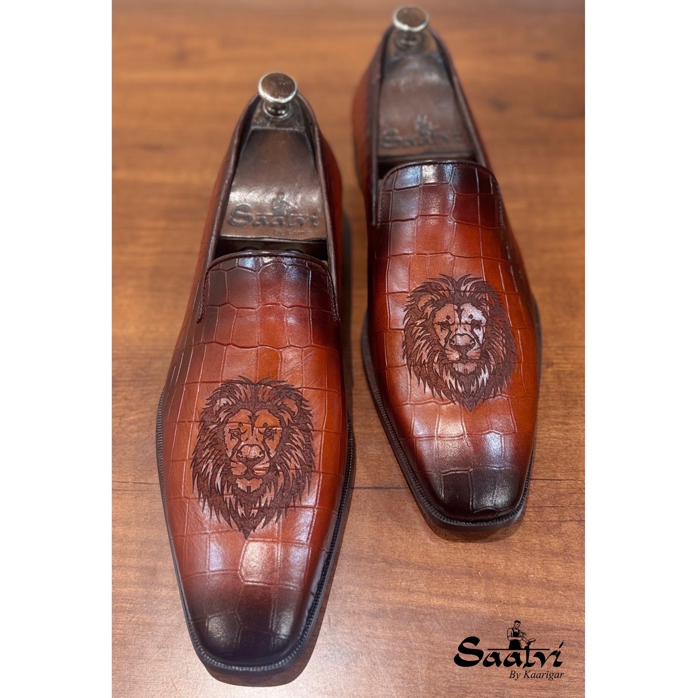 Lion Hand Patina Loafers