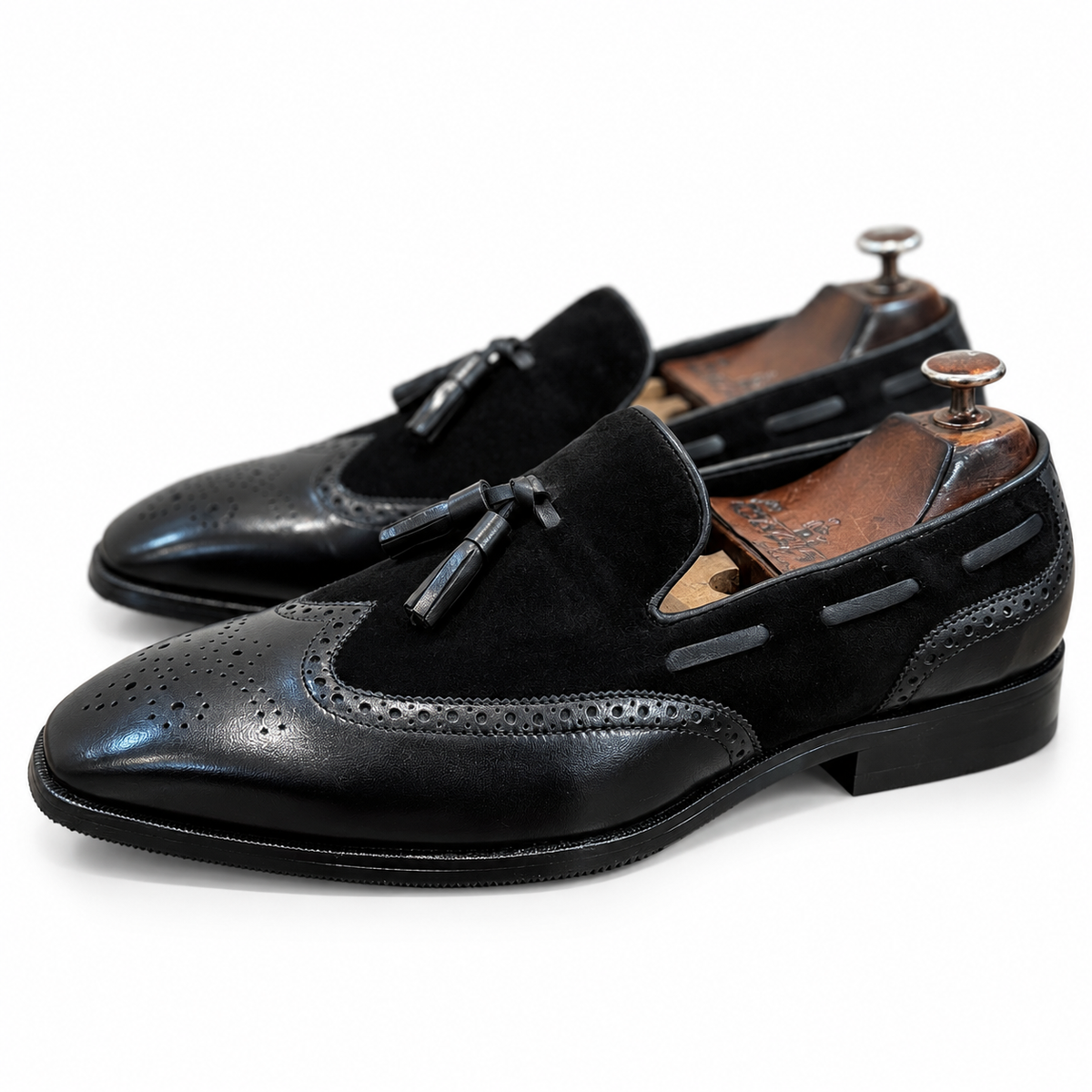 Noir Sovereign Wingtip Tassel Loafers