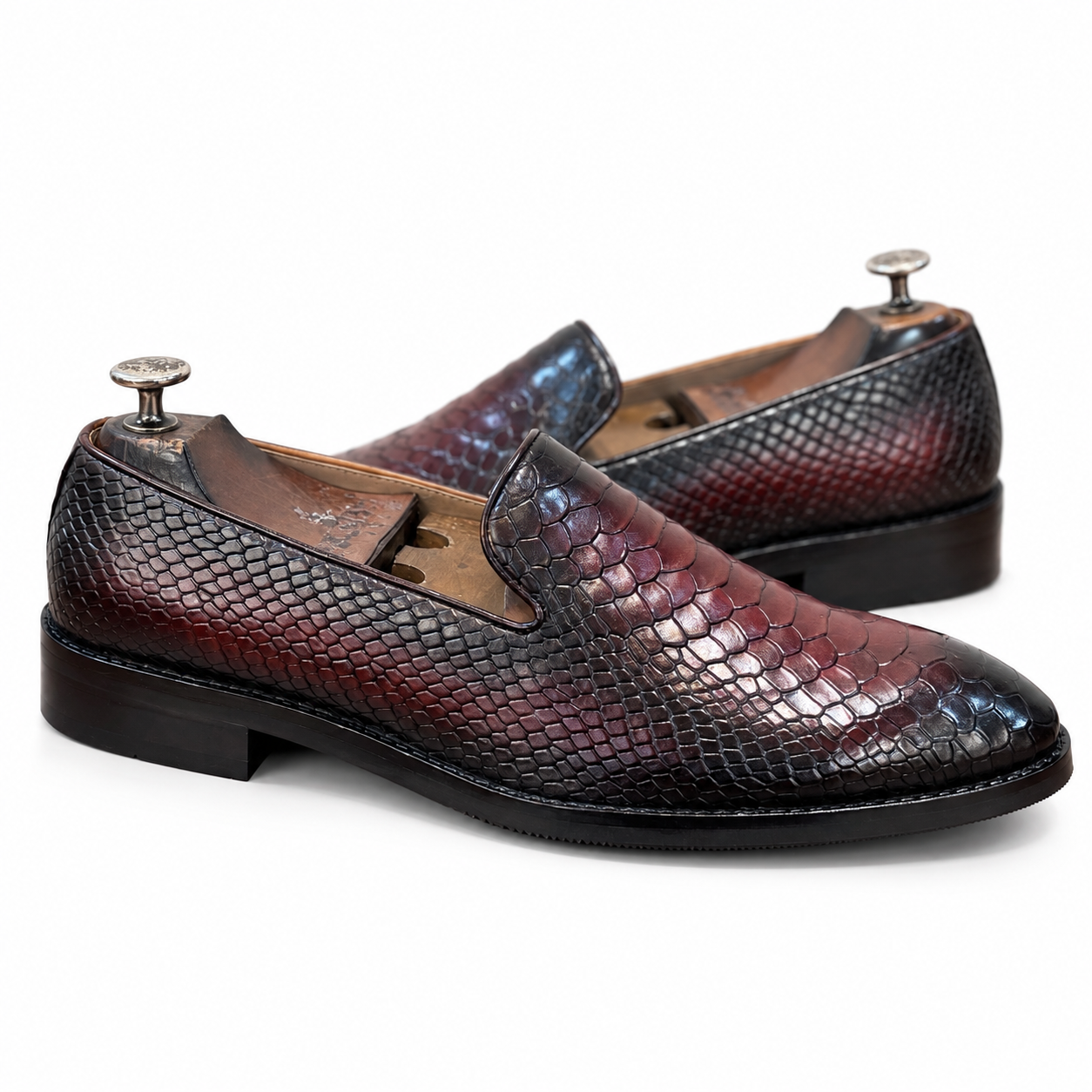 Noir Bordeaux Embossed Loafer