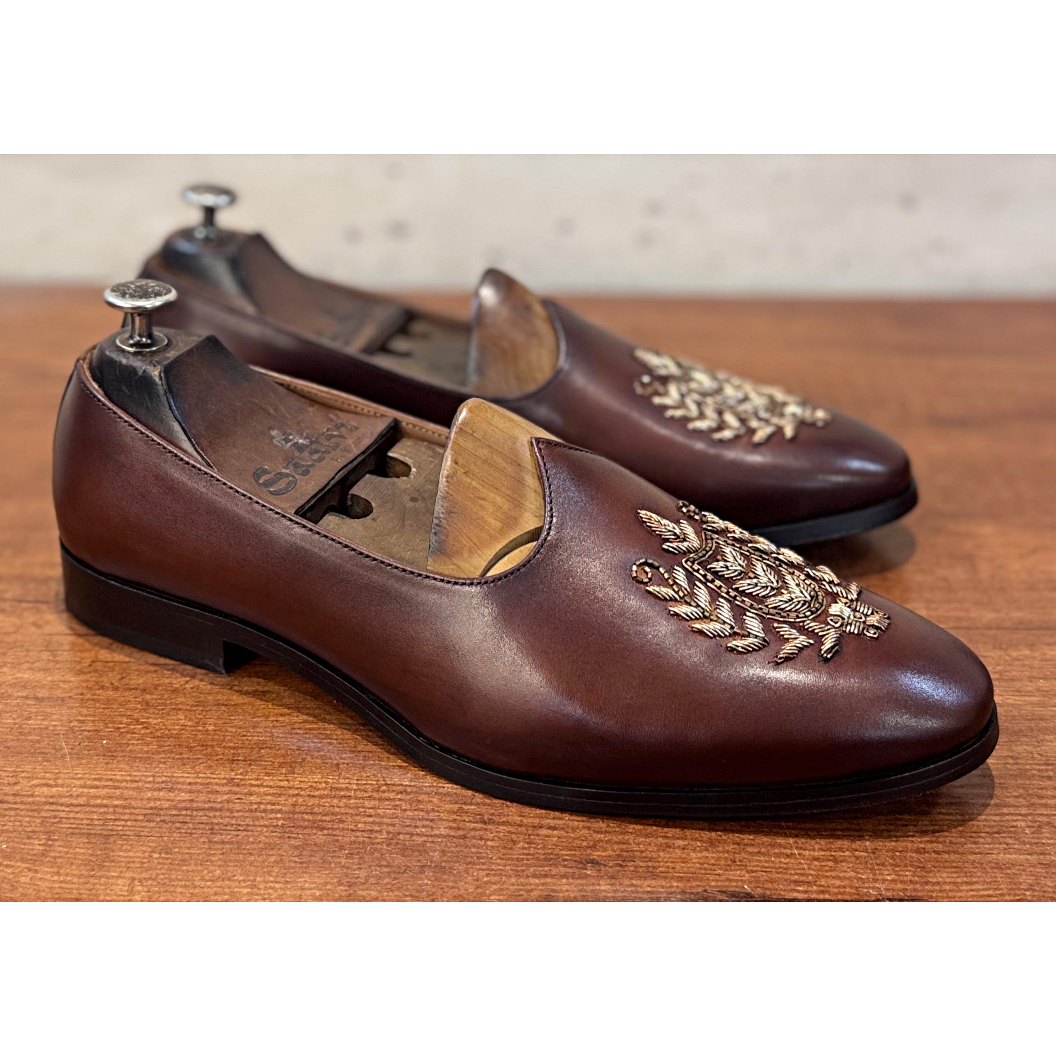 Brown Leather Leaf Zardosi Jalsa
