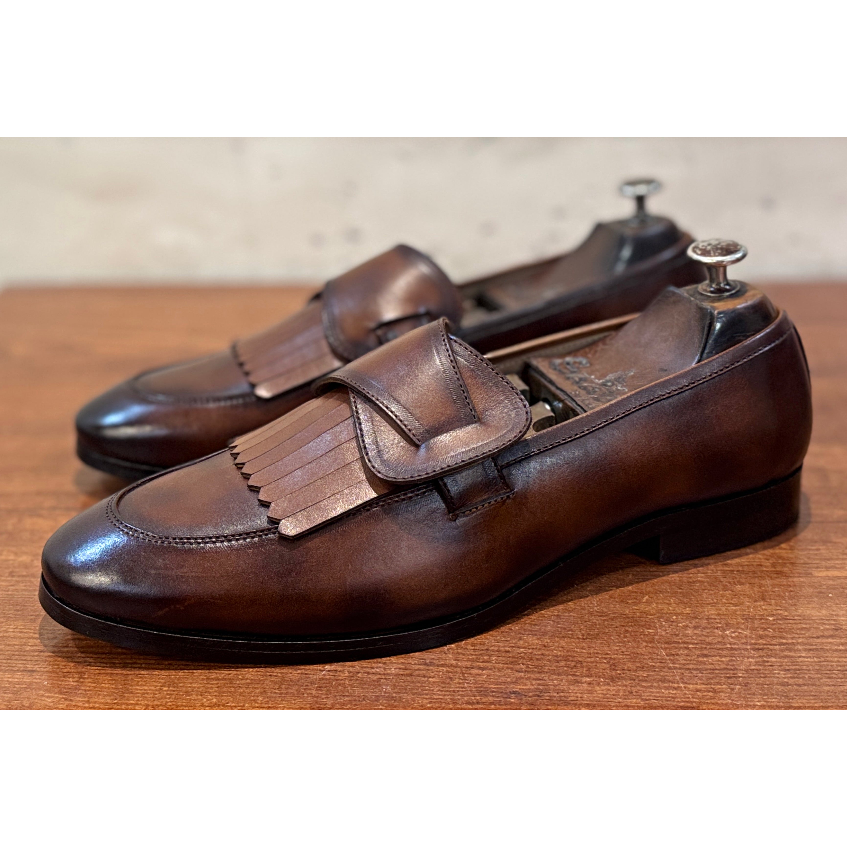 Butterfly Loafers With Fringes Hand Patina