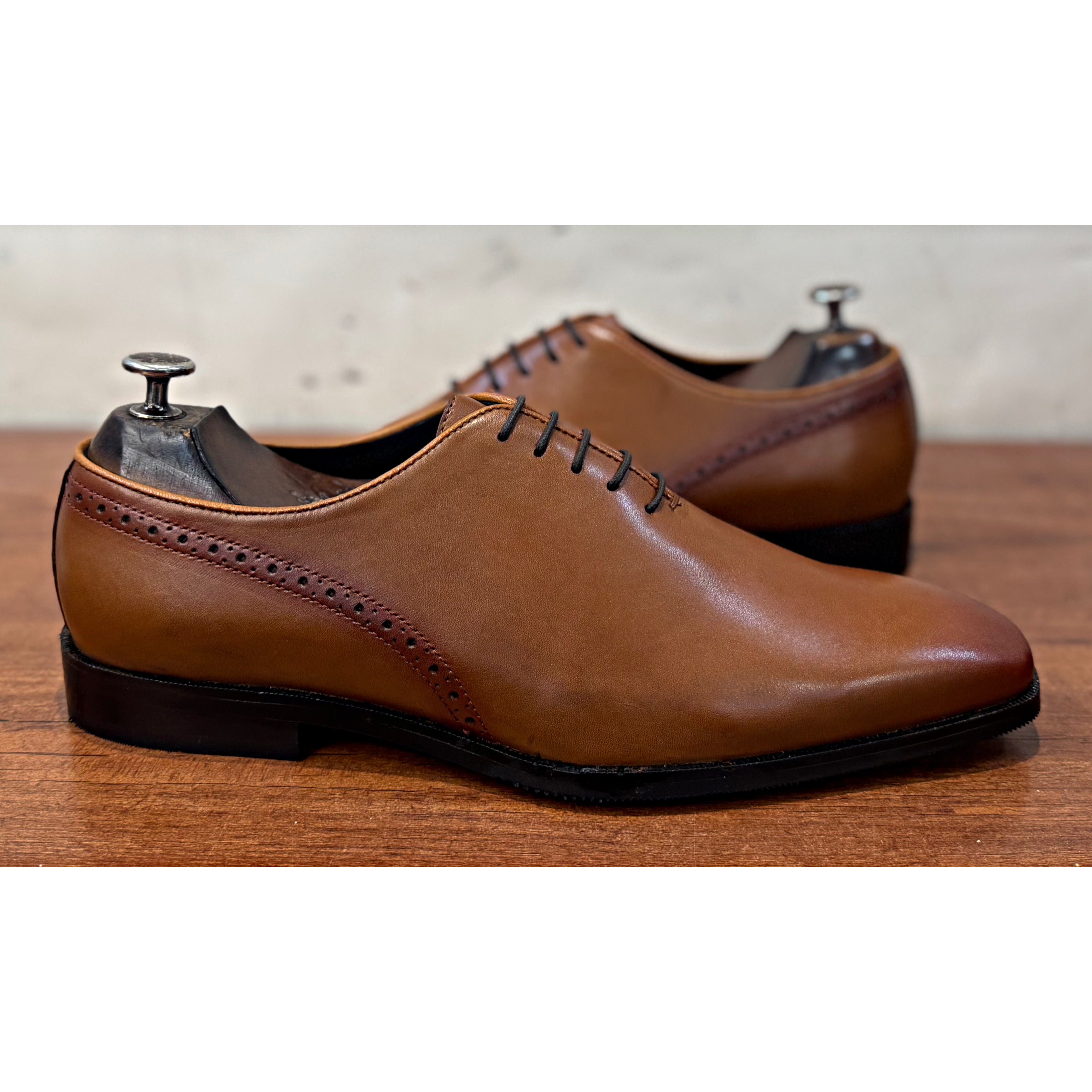 Wholecut Oxford - Tan