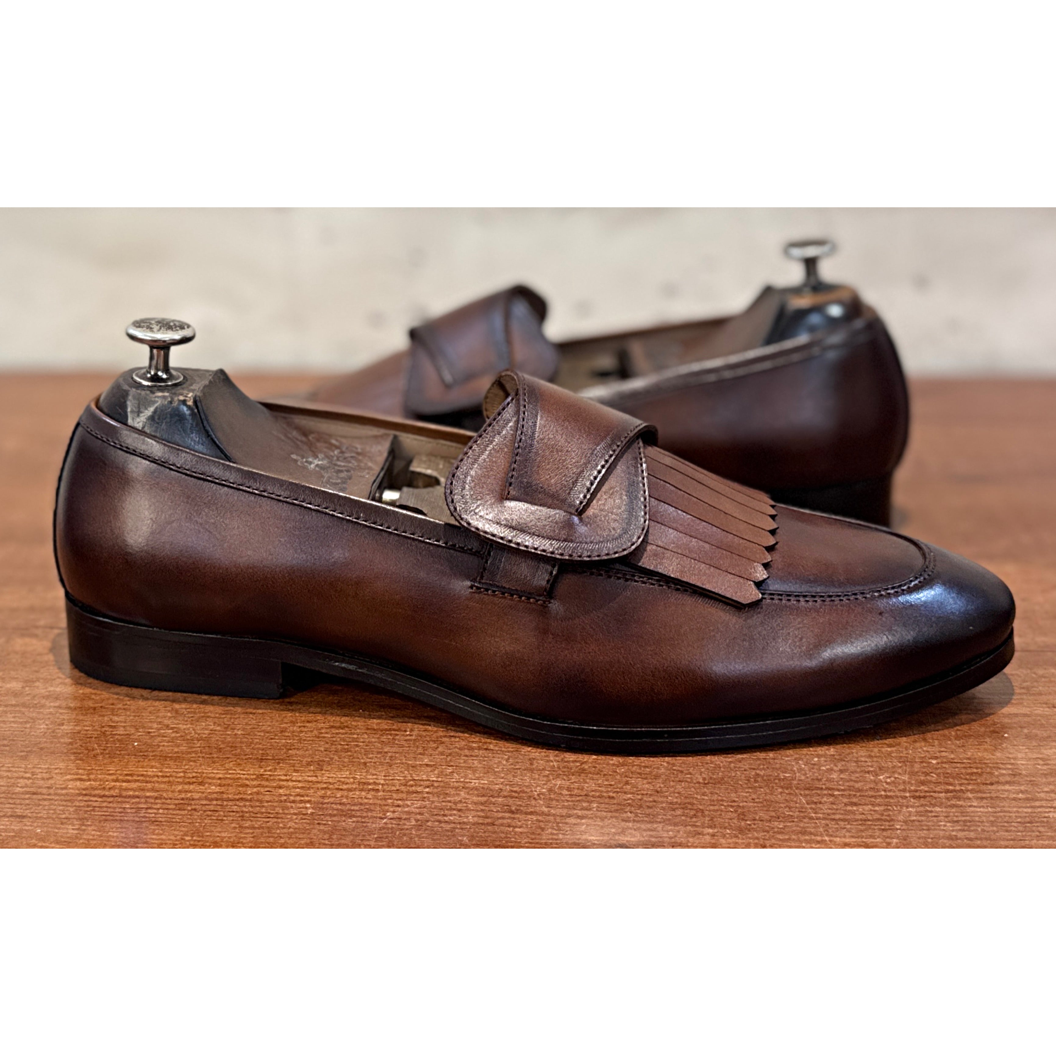 Butterfly Loafers With Fringes Hand Patina