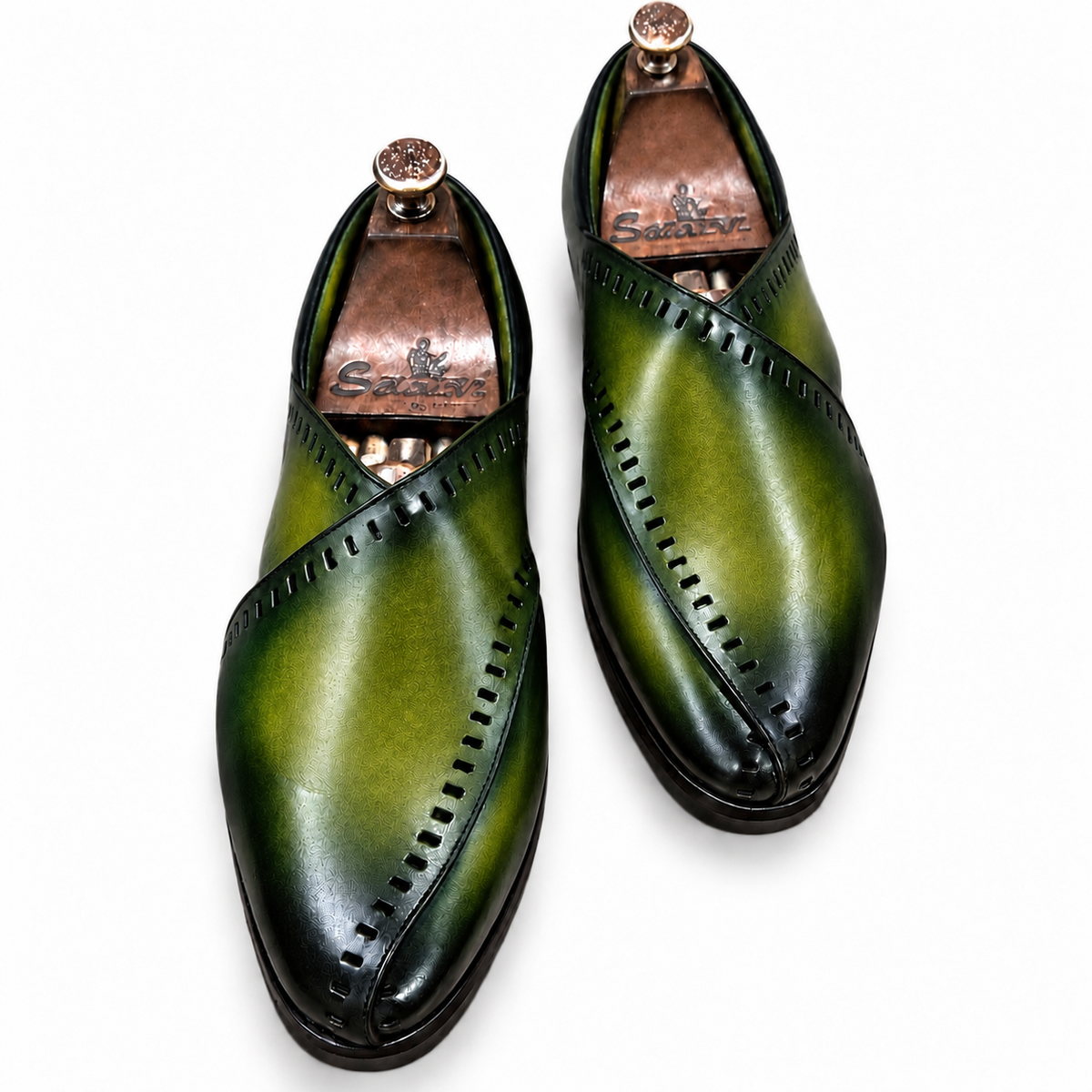 Emerald Sultan – Green Hand-Patina Cut-Out Peshawari