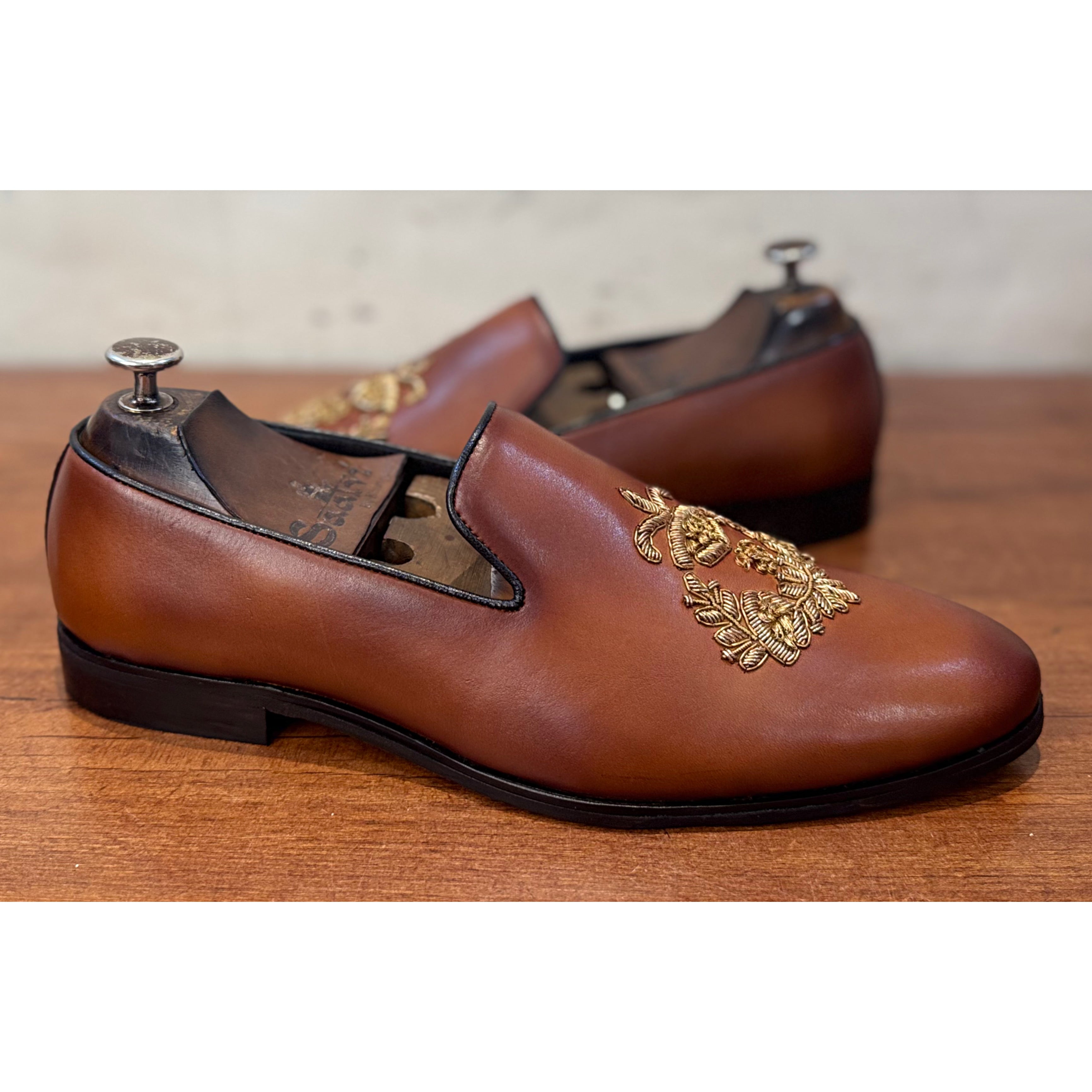 Tan Dabka Slipon