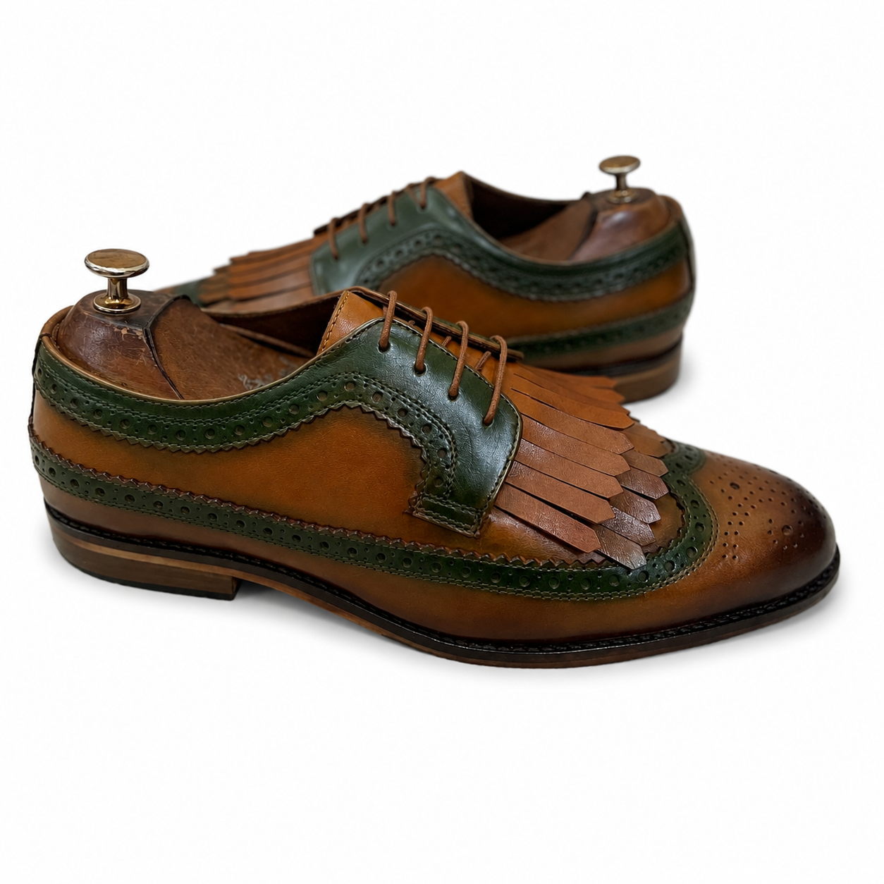 Derby With Fringe Hand Patina