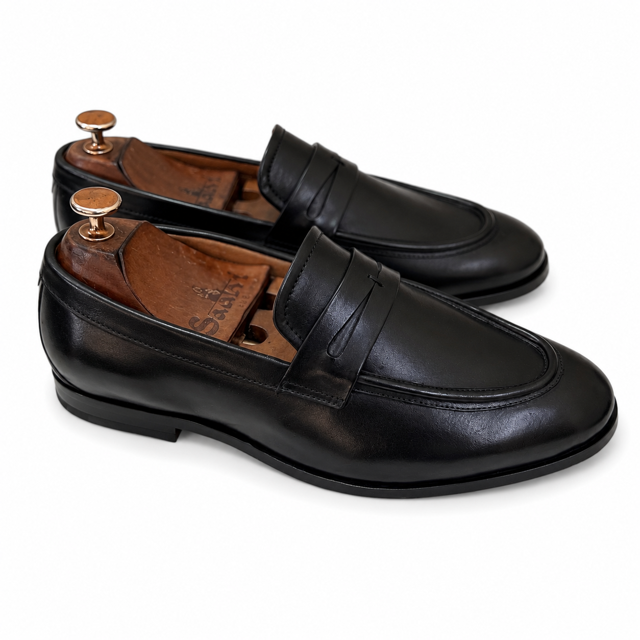 Regent Classic Penny Loafers – Black