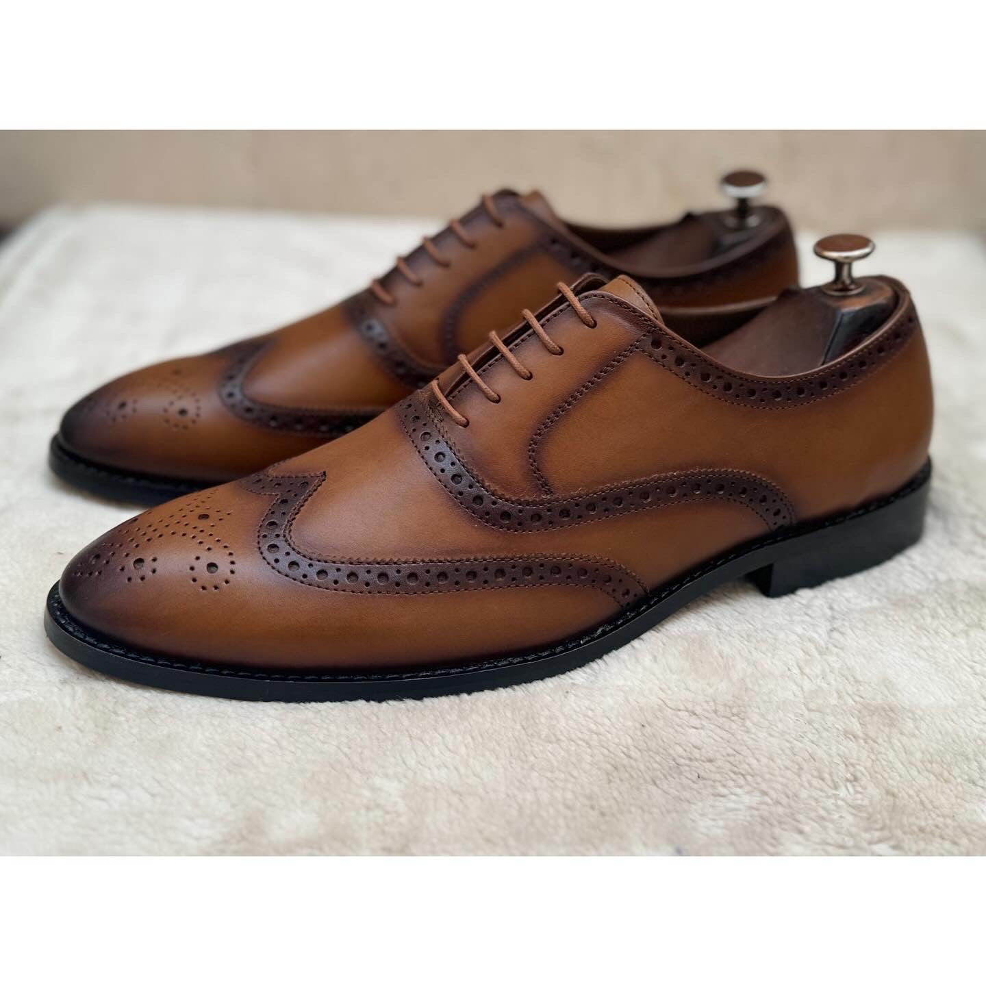 Wingtip Brogue Oxford - Tan Hand Patina