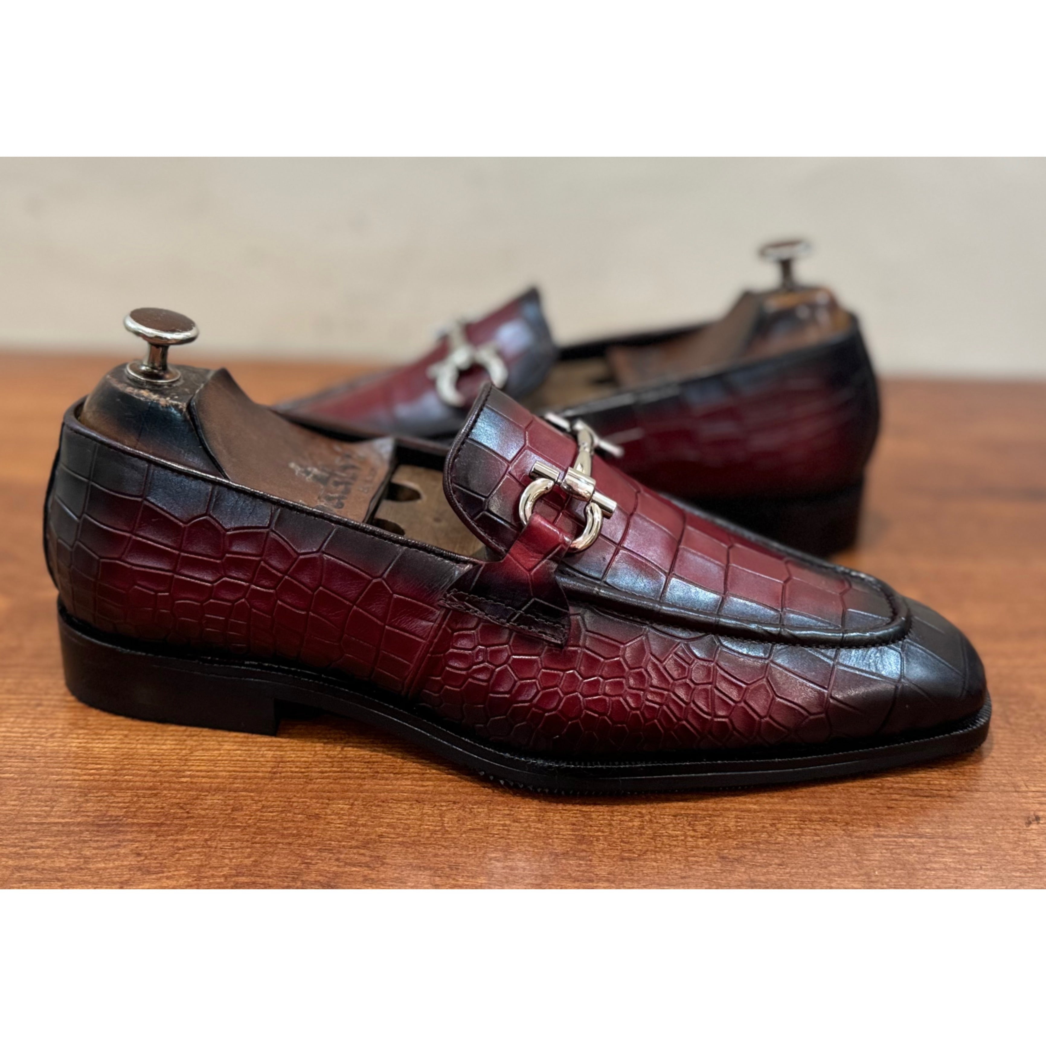 Wine Croco Loafers With Buckle