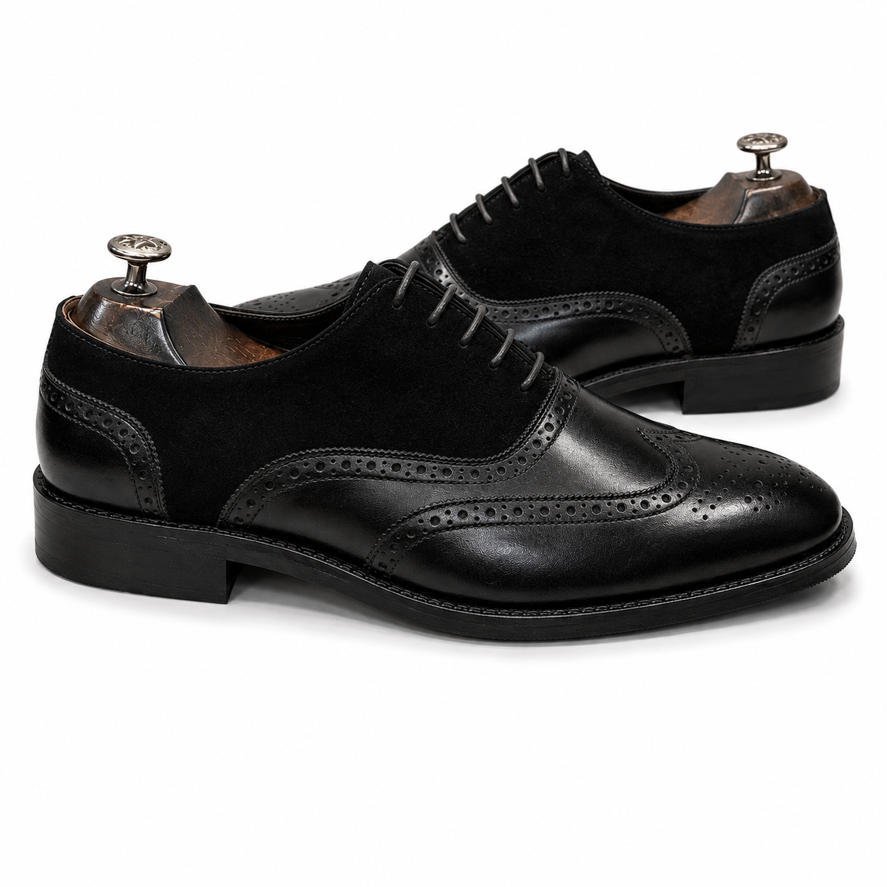 Midnight Contrast Wingtip Oxford Brogues – Black