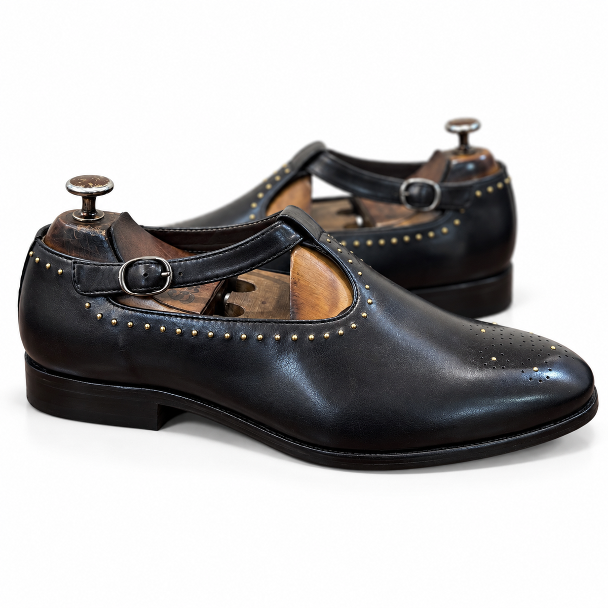 Noir Bajri Black Leather Sandals