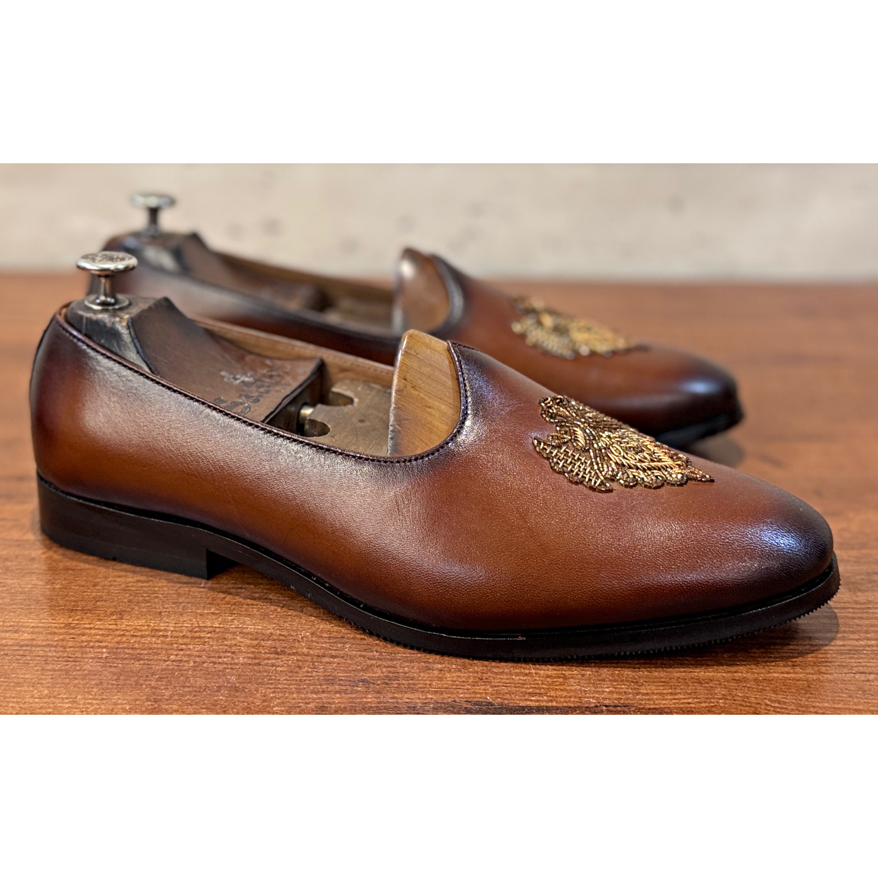 Royal Crest Handcrafted Leather Jalsa Two Tone