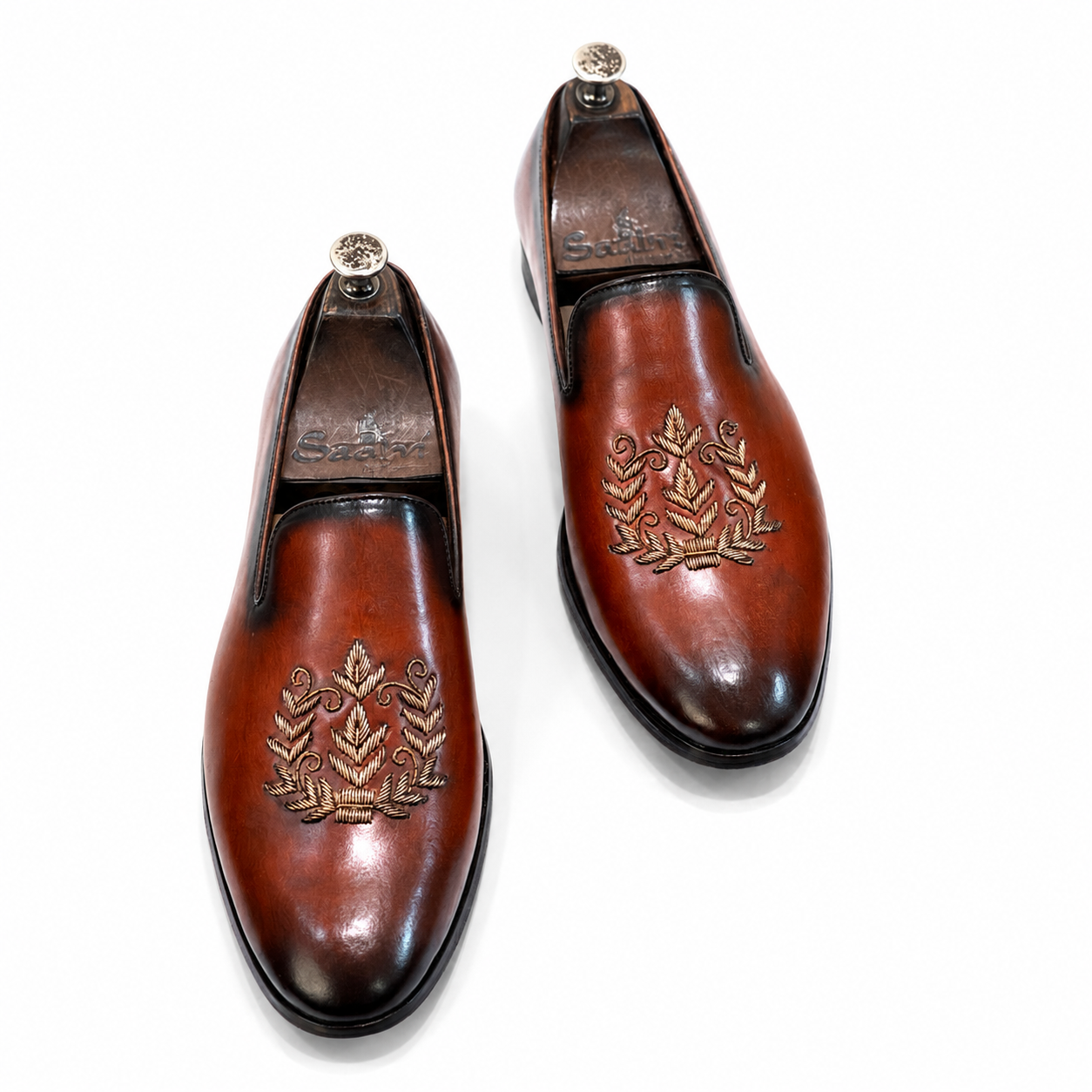 Aurelio Crest Hand-Embroidered Leather Loafer