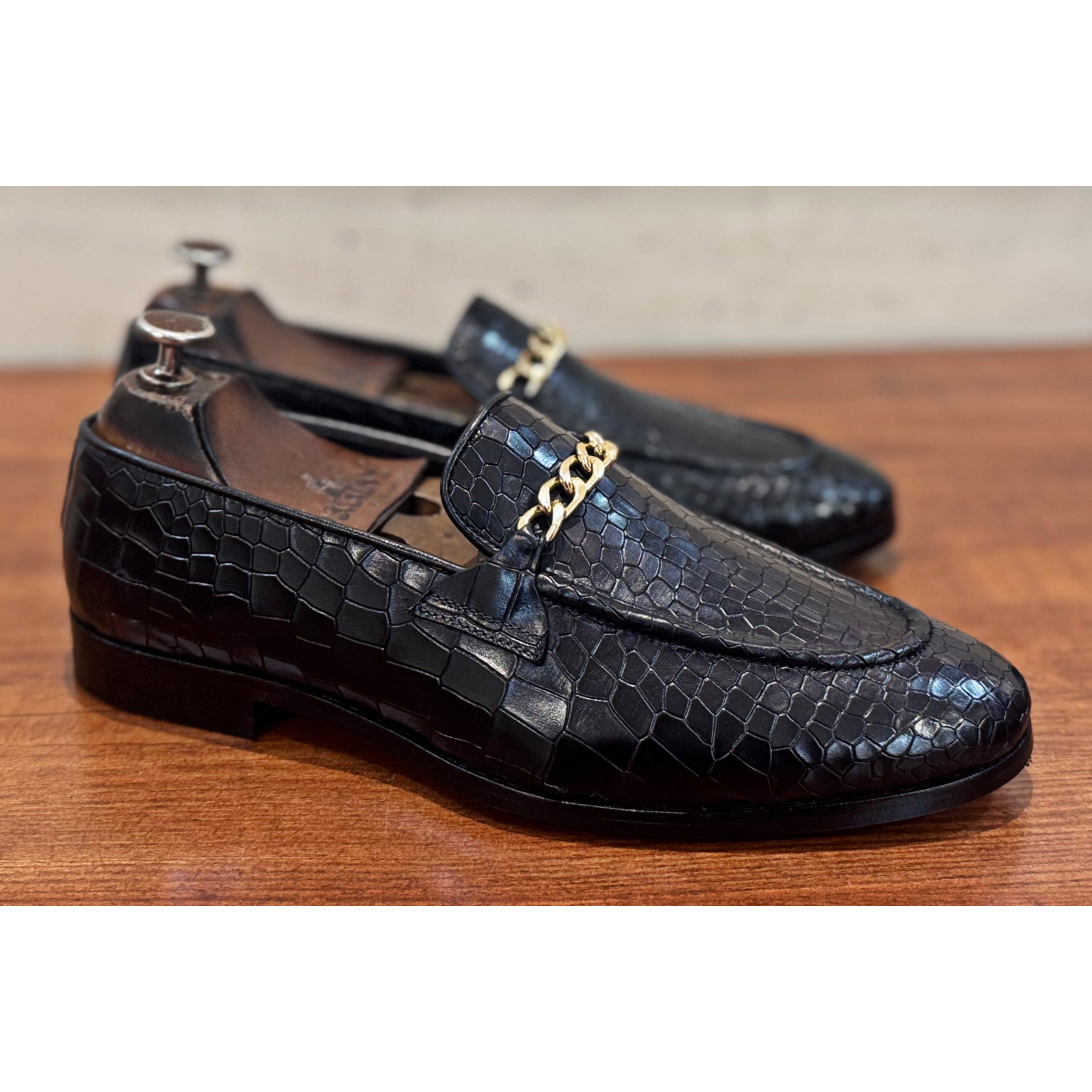 Croco Loafers With Chain