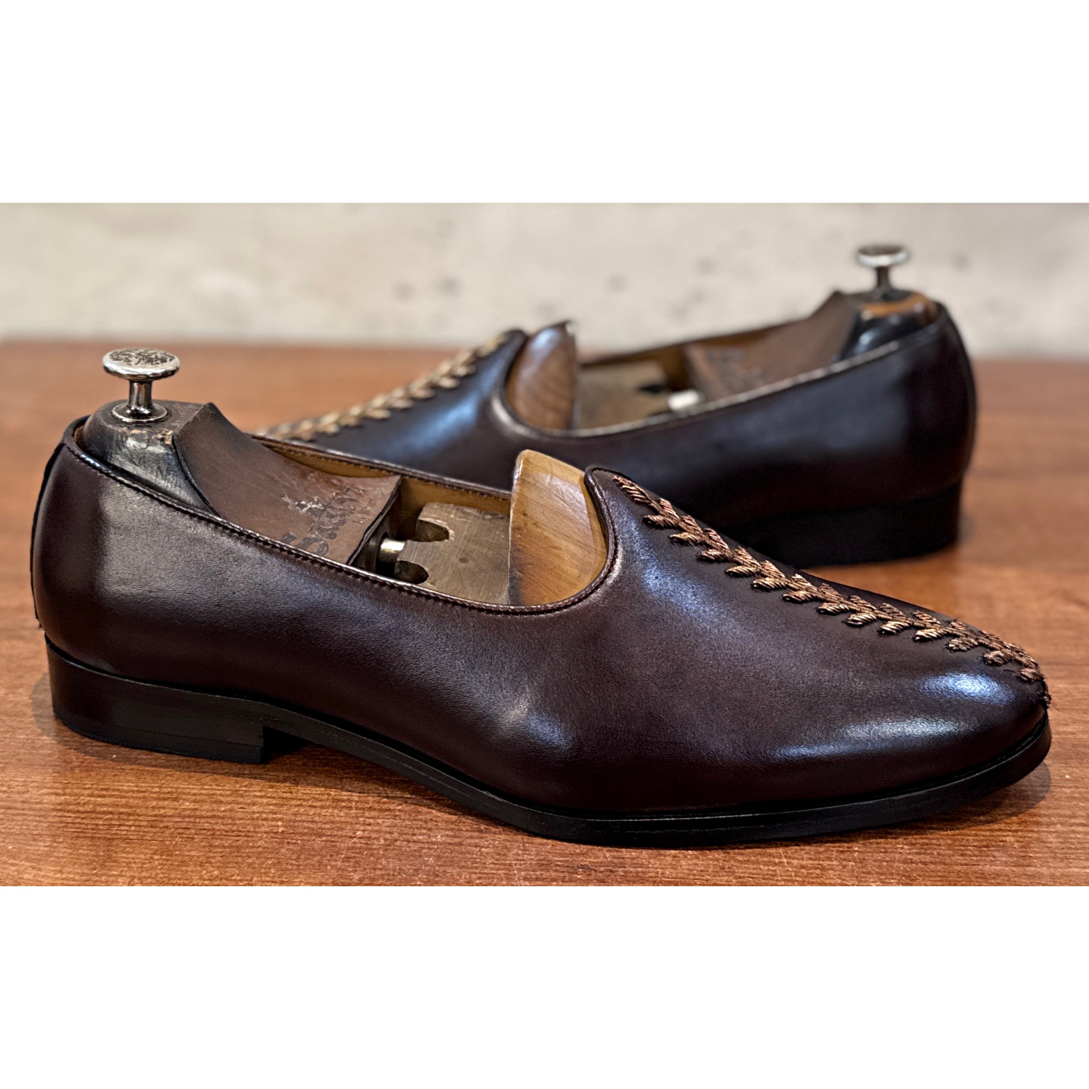 Jalsa Hand Embroidery Leaves Loafer – Espresso Brown
