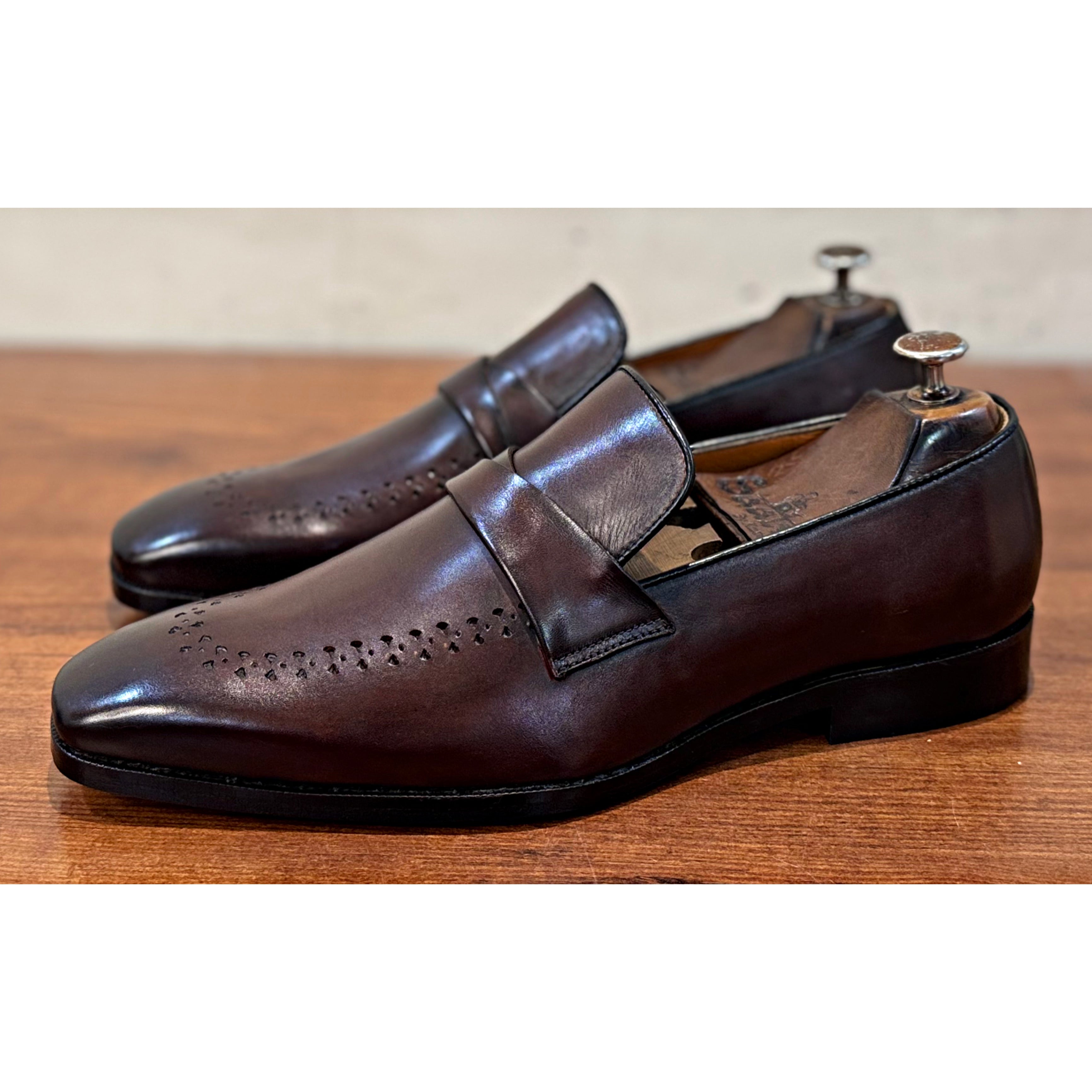 Myron | Brown Hand Patina