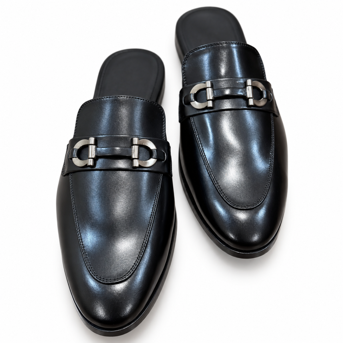 Noir Horsebit Mule