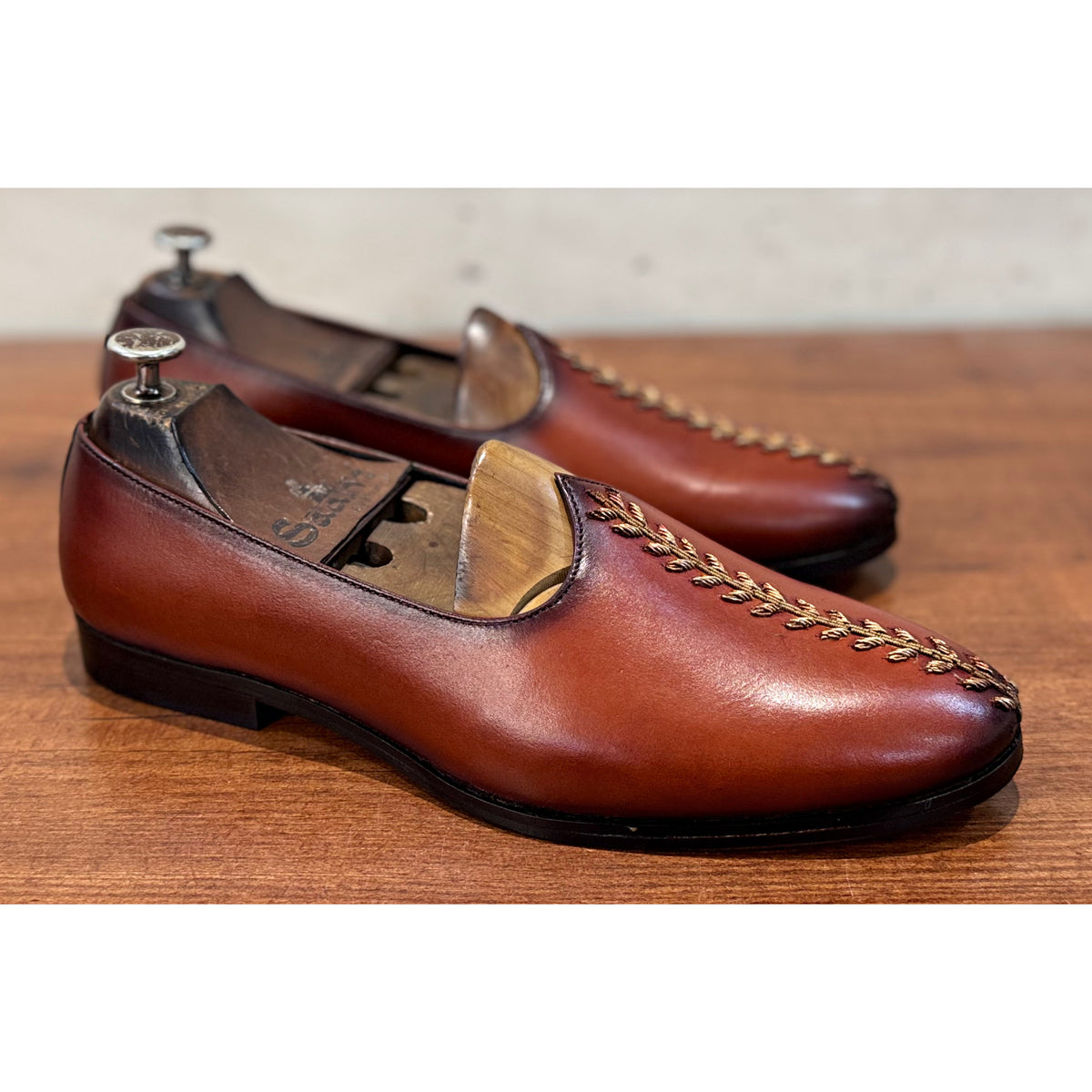 Tan Leather Leaves Jalsa