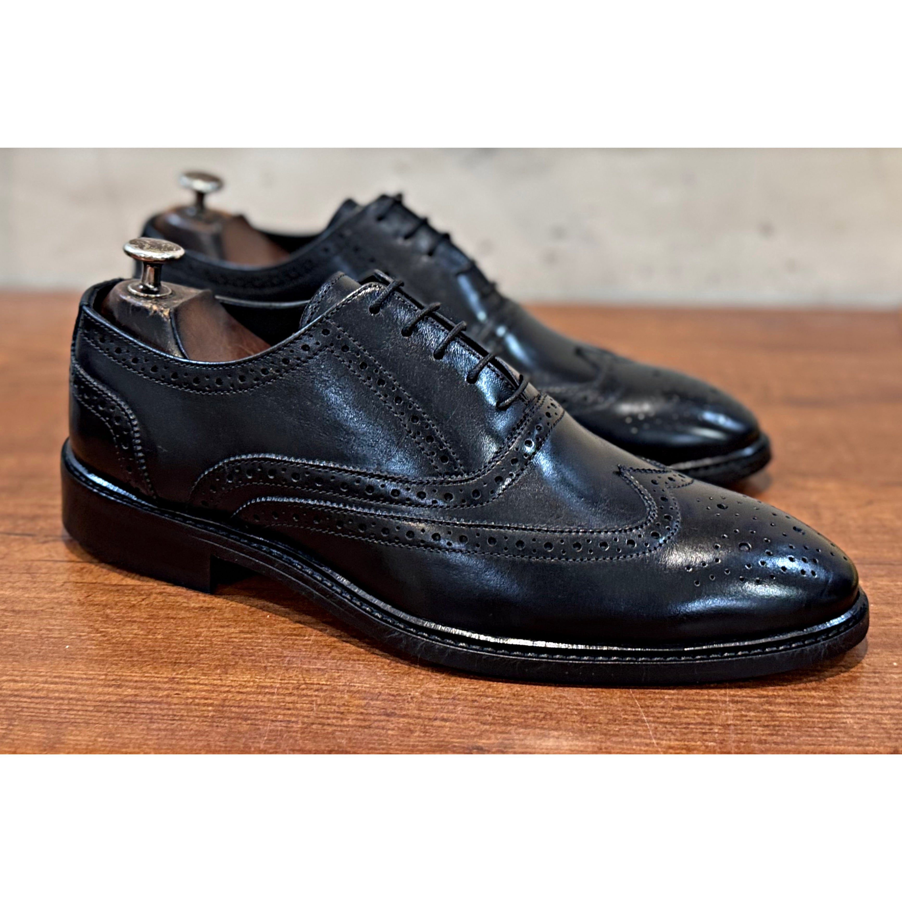 Saalvi Classic Hand Finished Wingtip Oxfords Black