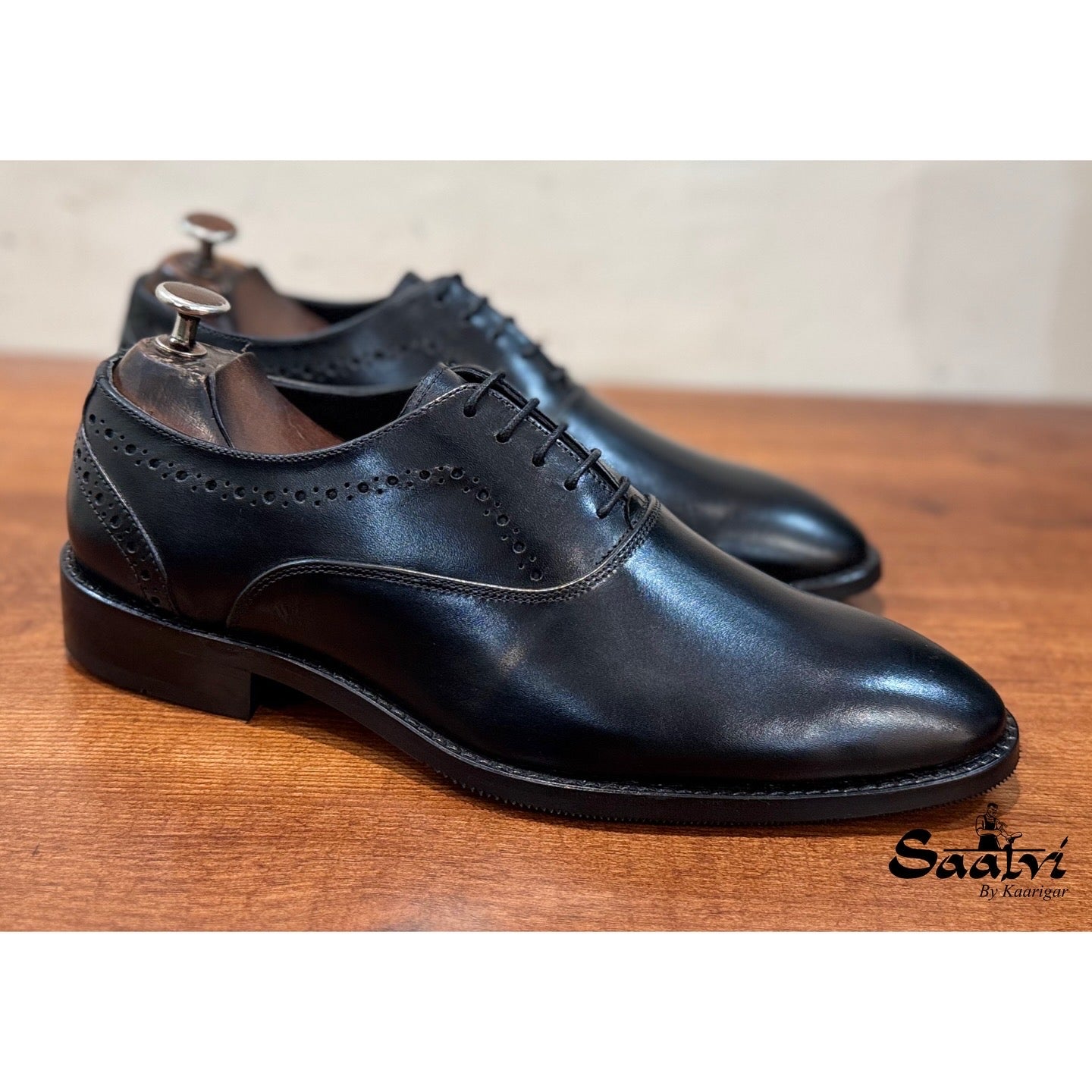 Black Classic Oxfords Duxford