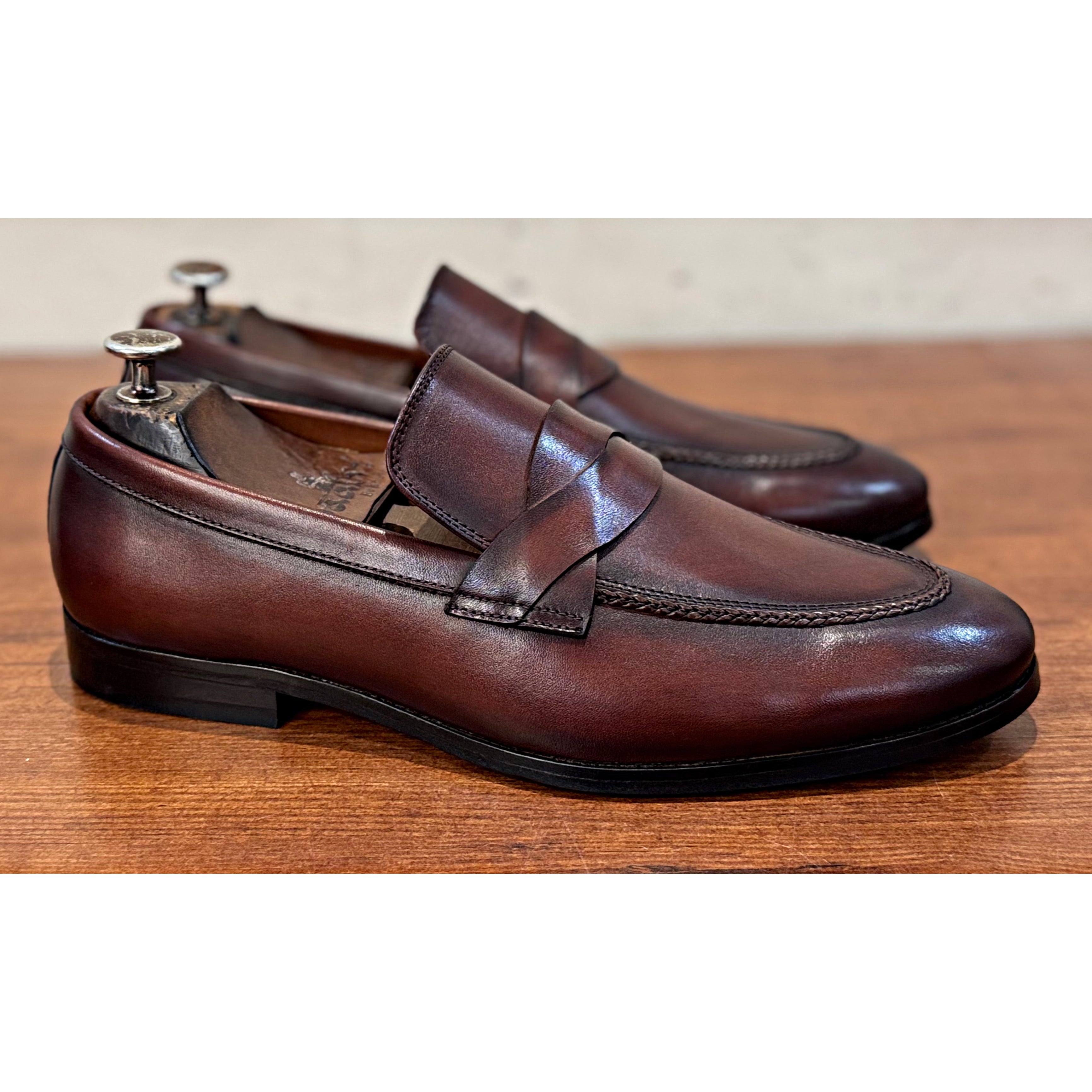 Royce | Brown Hand Finished