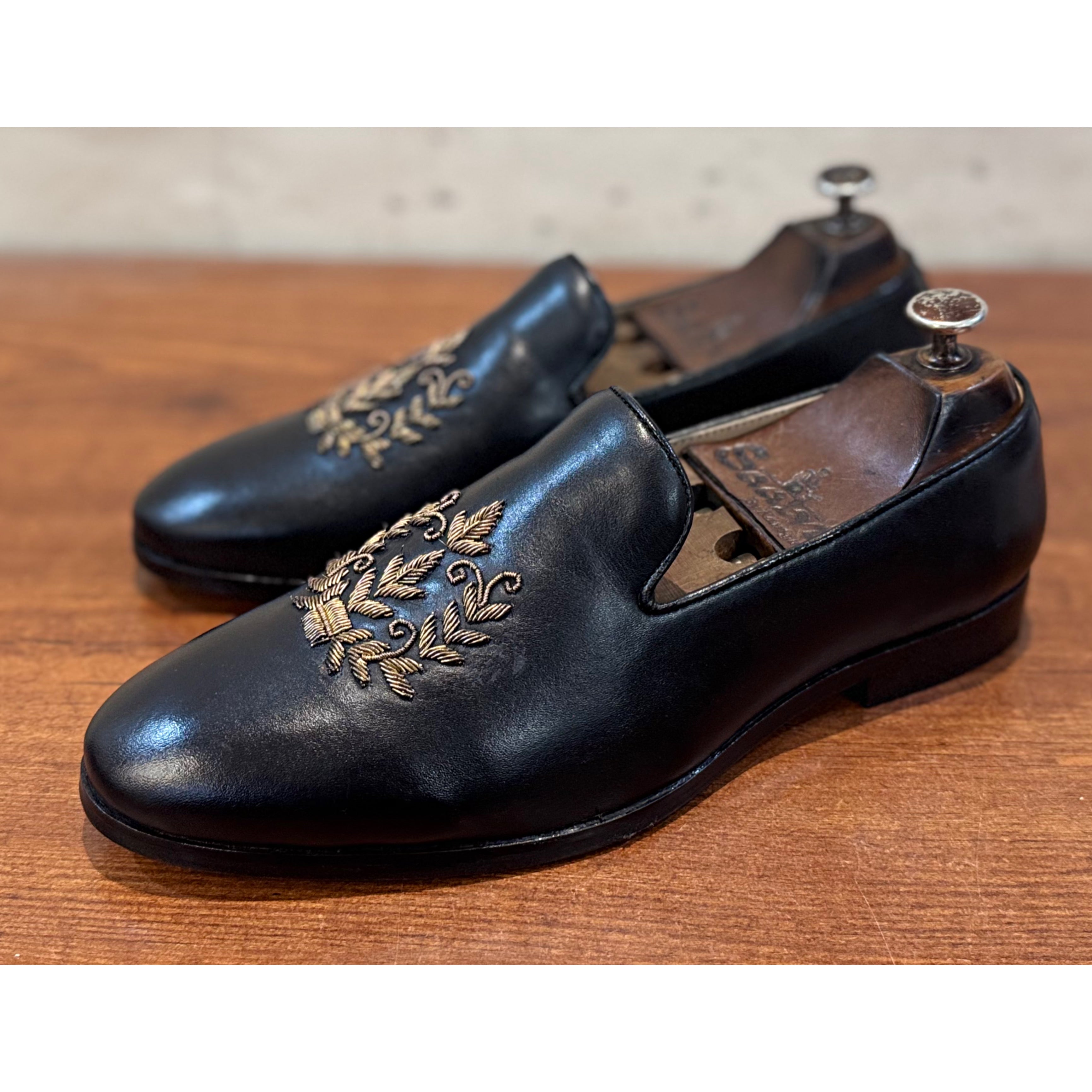 Black Leaf Zardosi Slipons