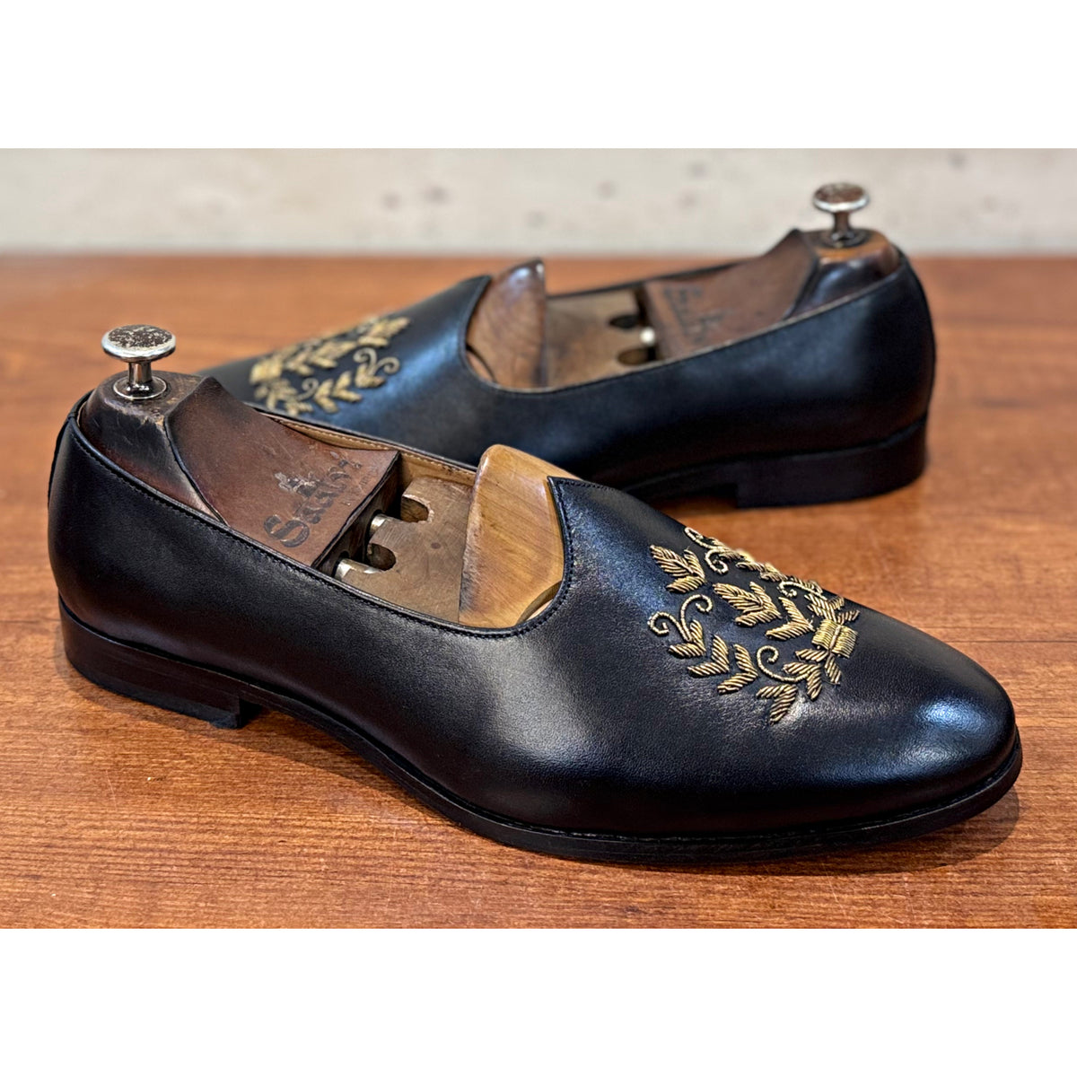 Black Leaf Zardosi Jalsa