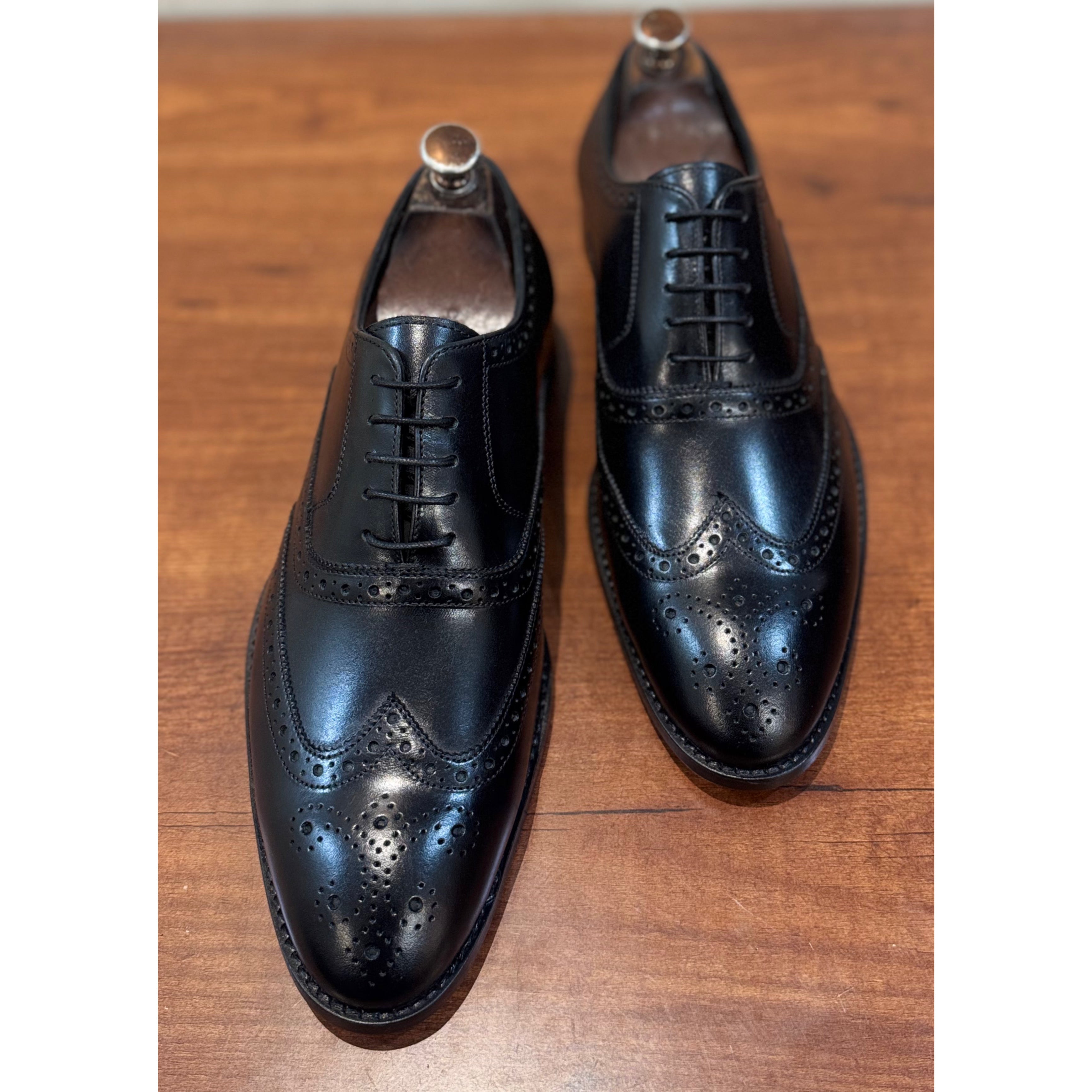 Black Brogues Oxfords Classic