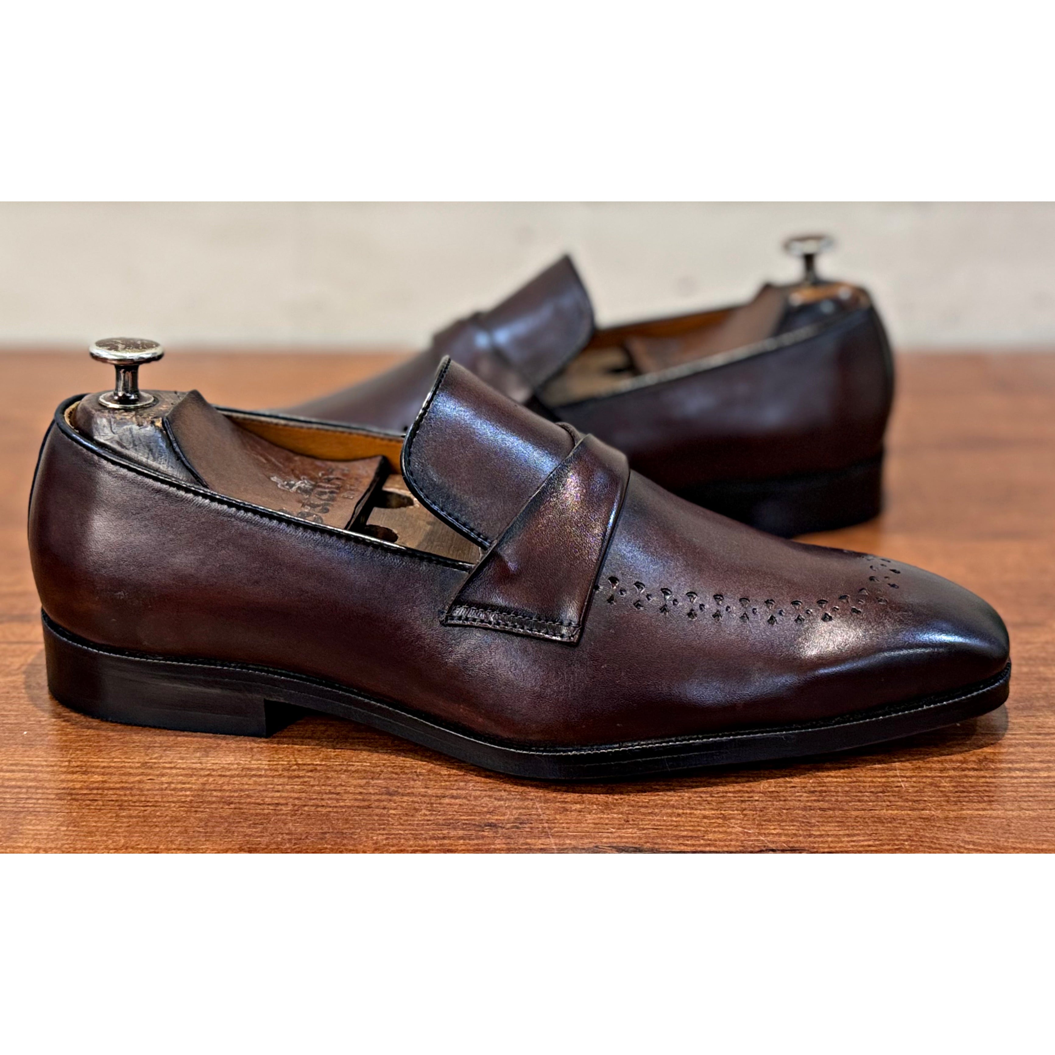 Myron | Brown Hand Patina