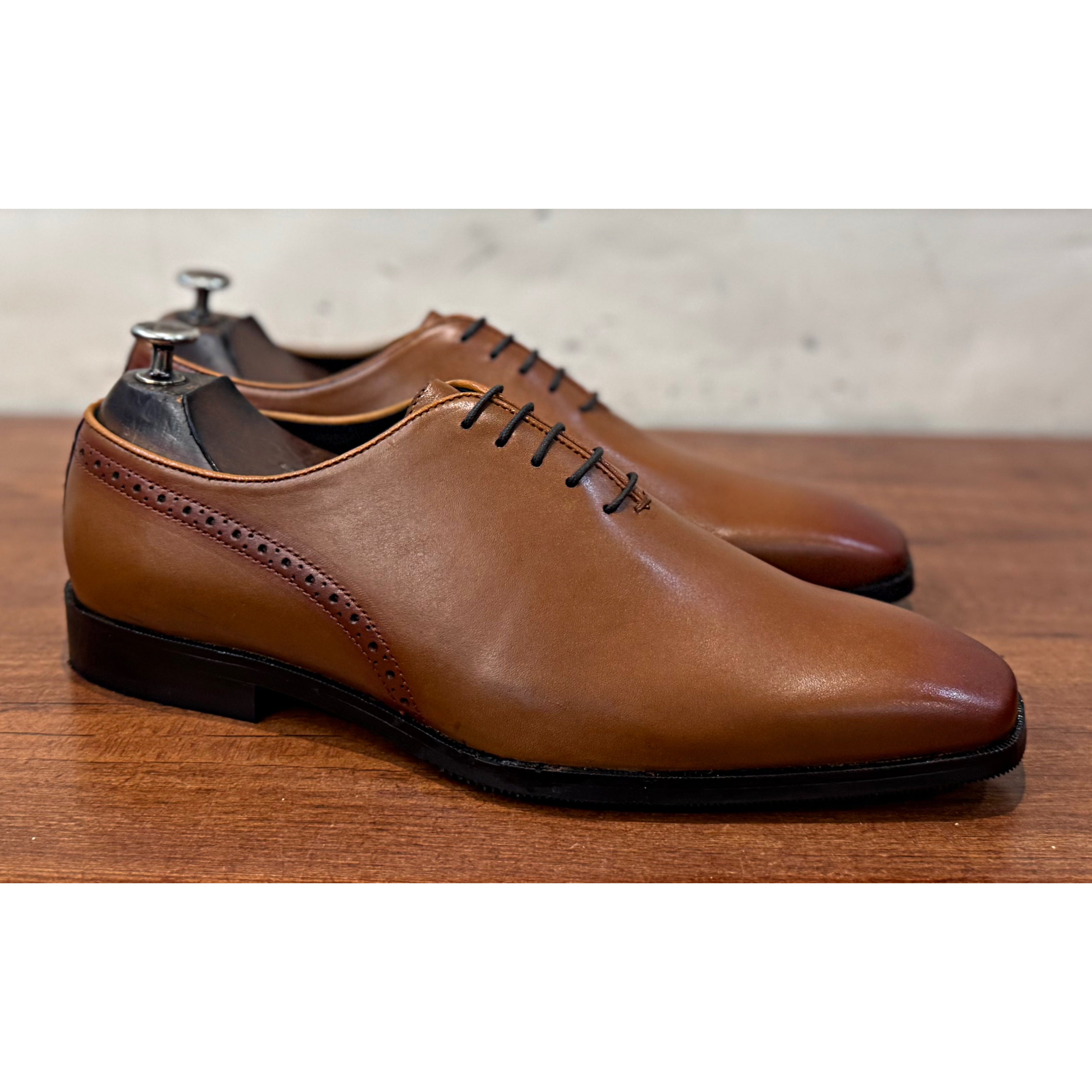 Wholecut Oxford - Tan