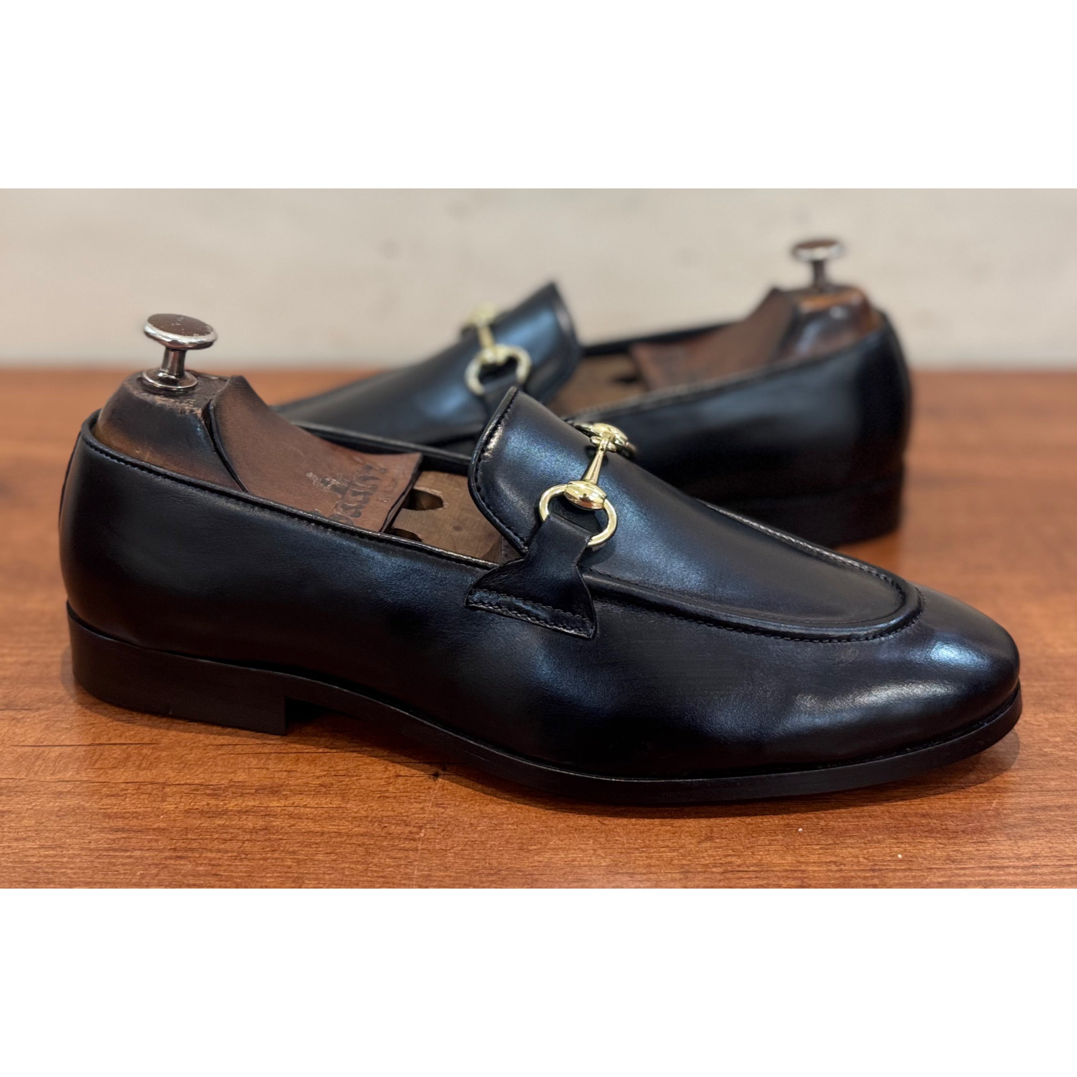 Horsebit Loafers -Black Golden Buckle