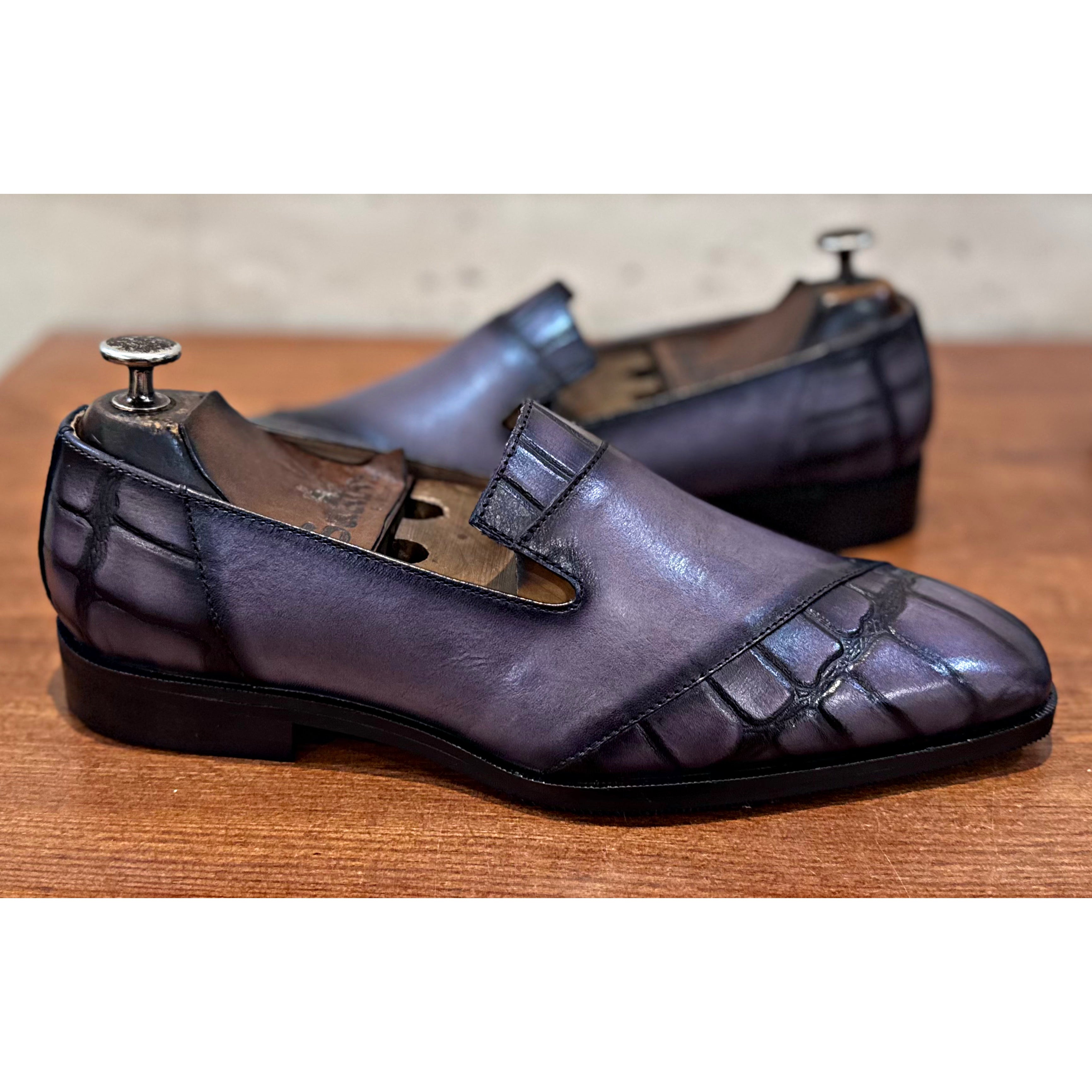 Croc Textured Loafers Grey Hand Patina