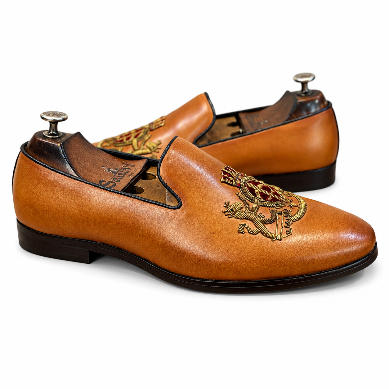 Royal Hand Zardosi Slipons