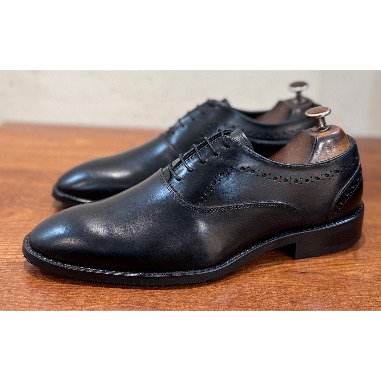 Black Classic Oxfords Duxford