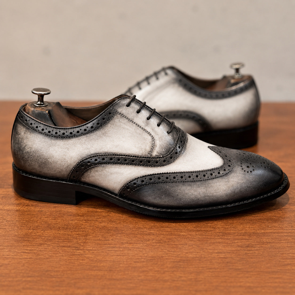Monaco Noir Spectator Oxford