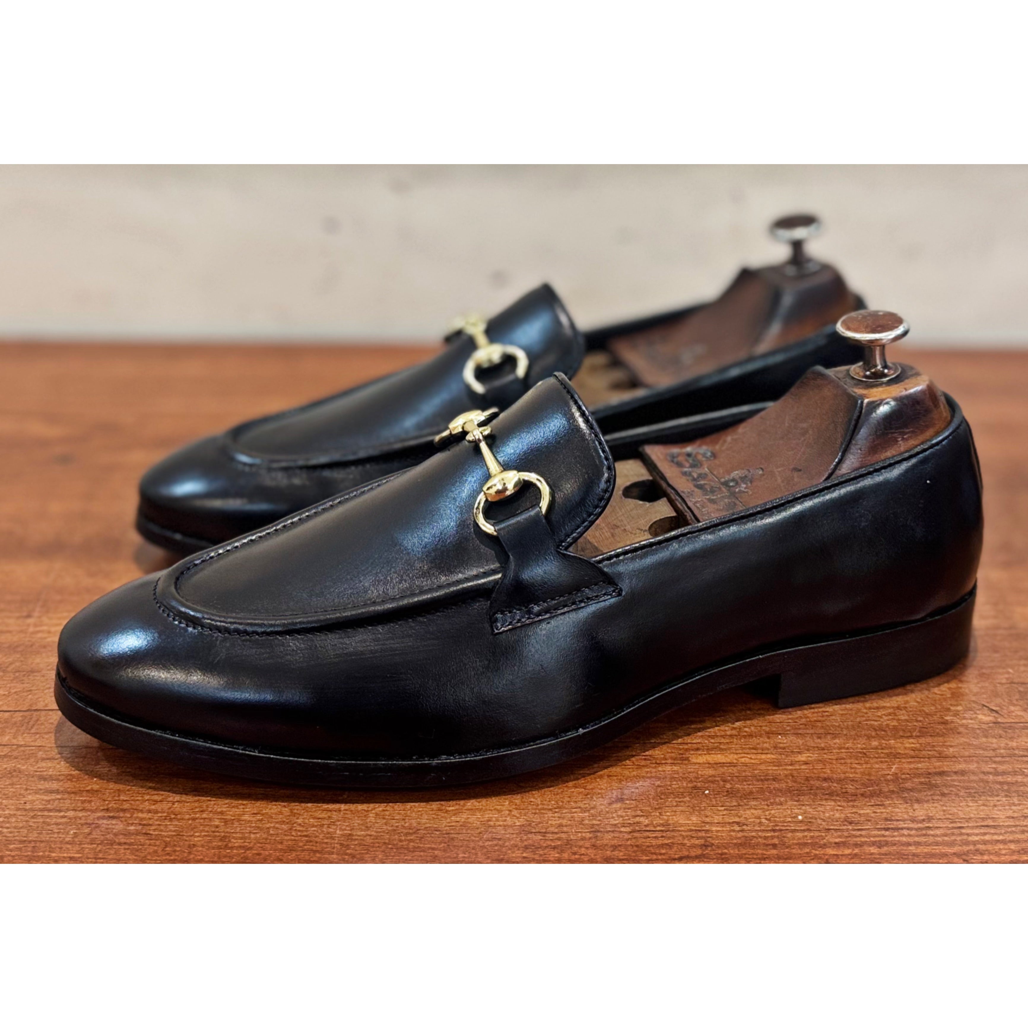 Horsebit Loafers -Black Golden Buckle