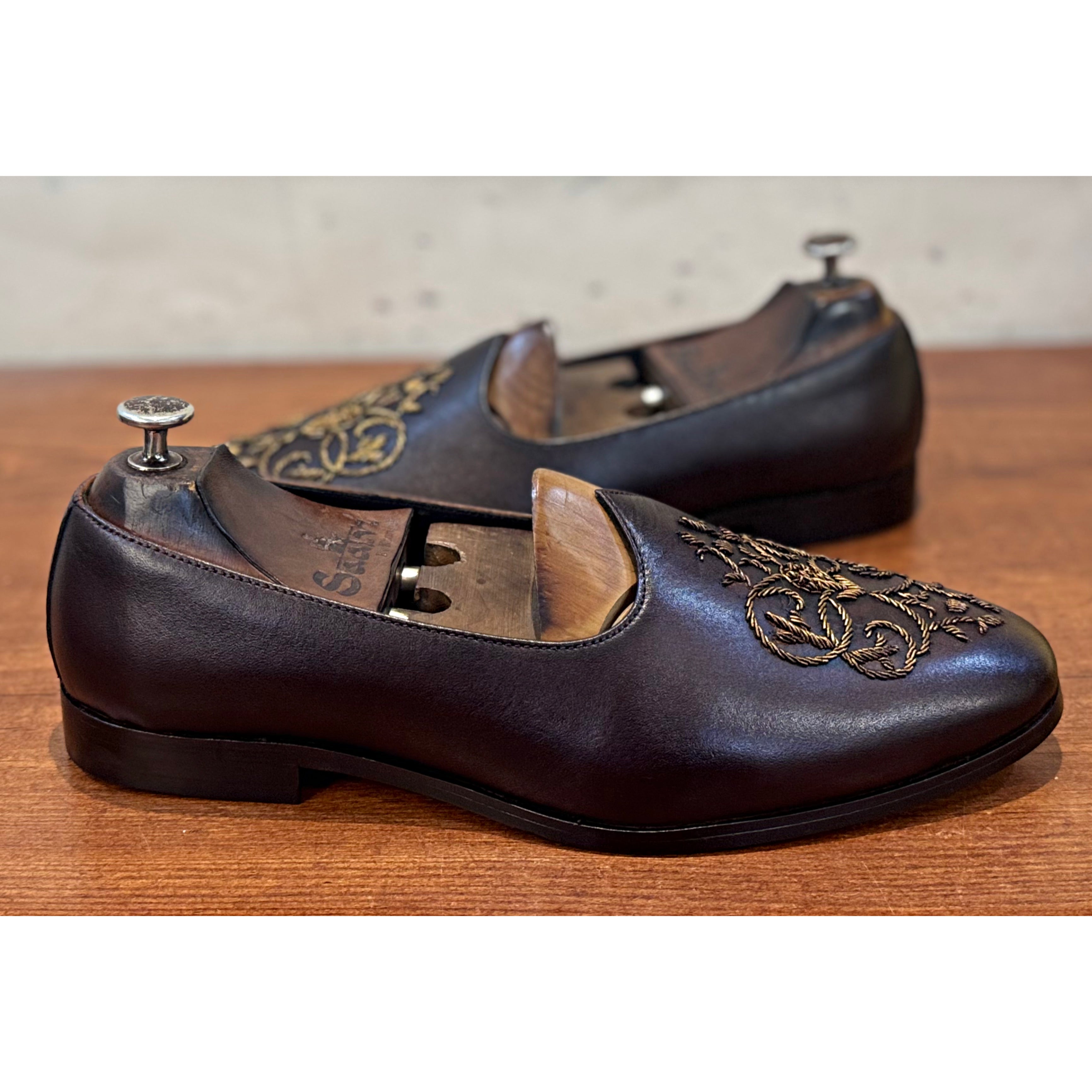Brown Aura Jalsa Hand Patina