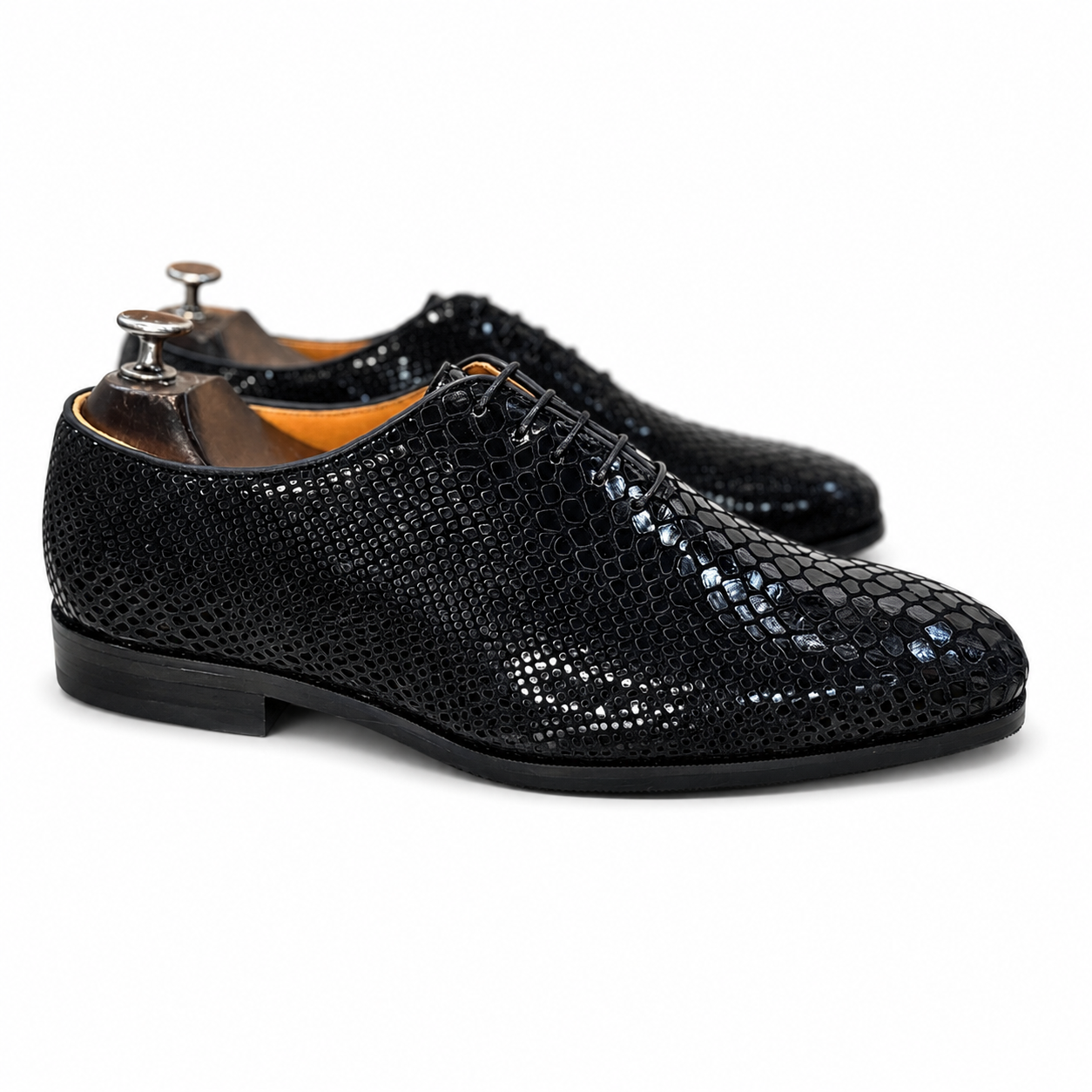 Wholecut Oxfords Snake Foil Black