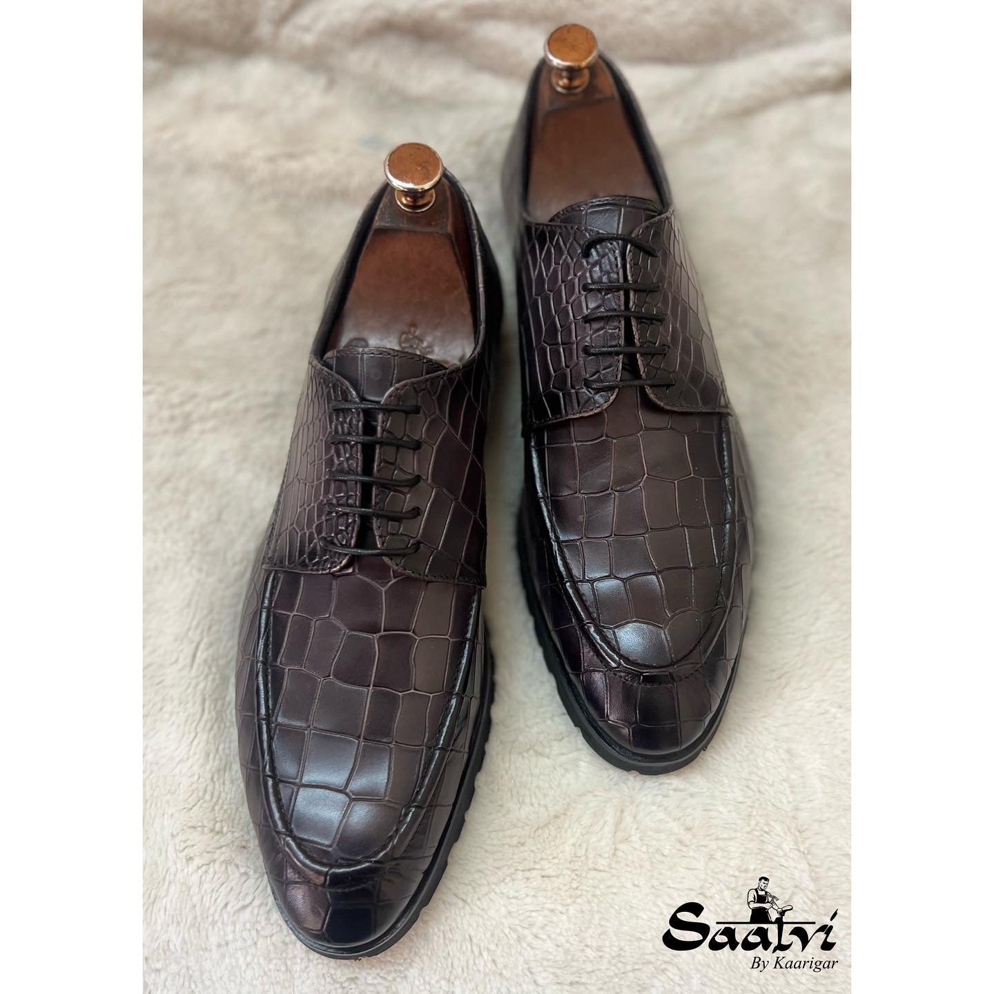 Derby Dark Grey Hand Patina