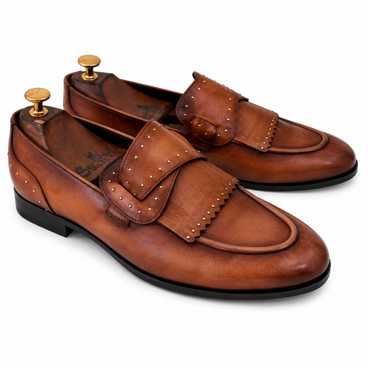 Butterfly Loafers With Fringes & Bajri