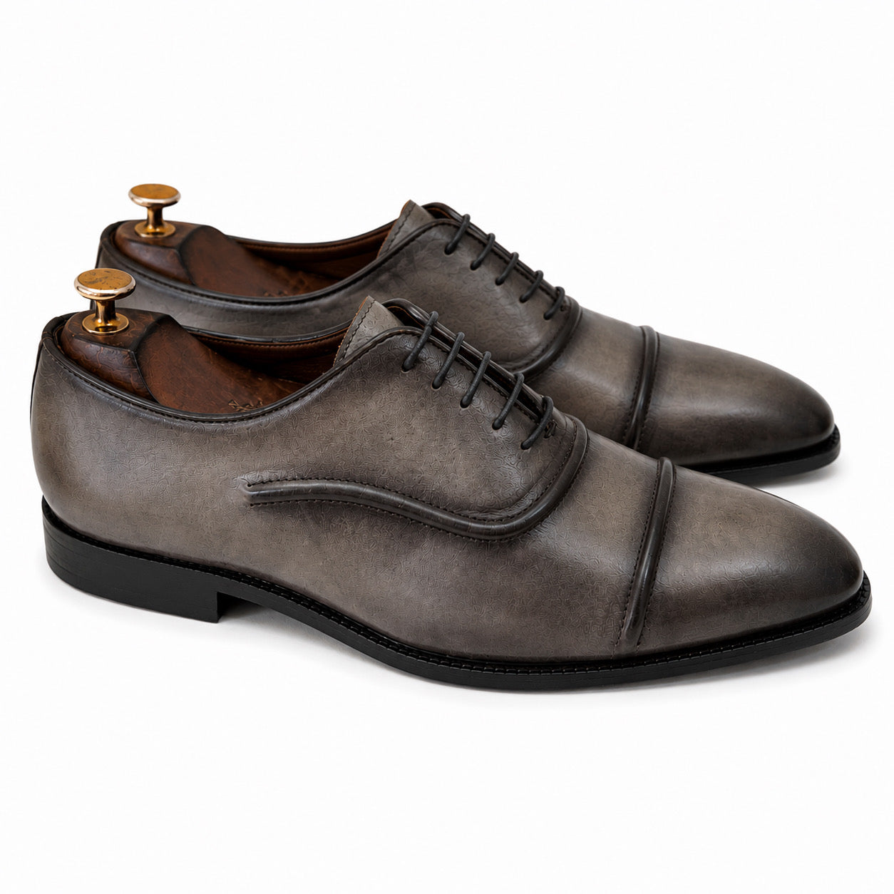 Grey Oxfords C Hand Patina