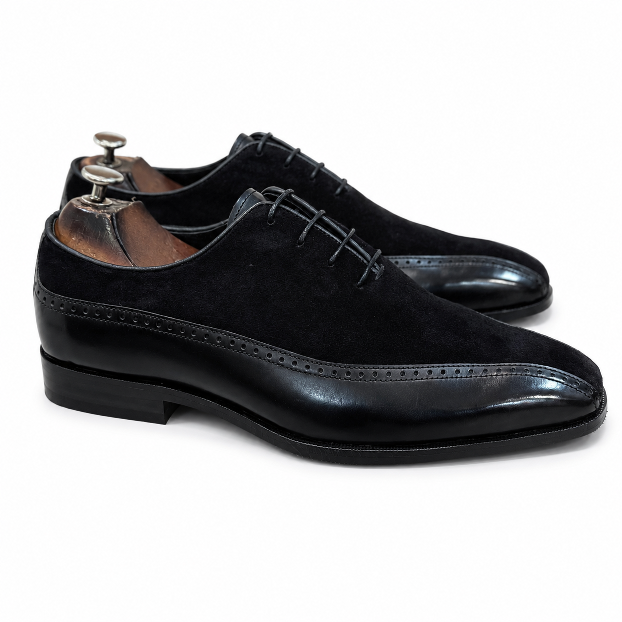 Noir Élite Suede Oxfords – Black