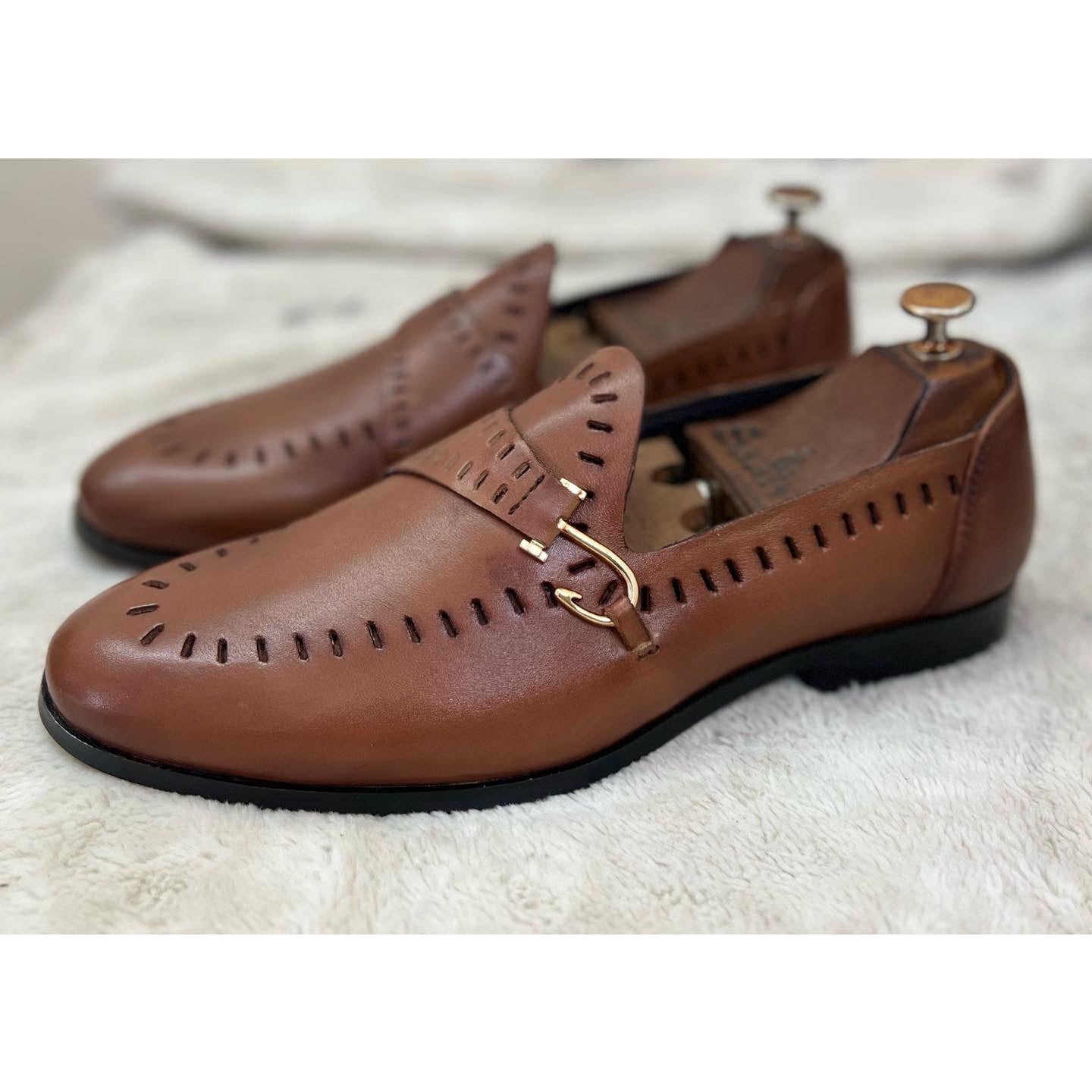 Cutwork Loafers Moritz Tan